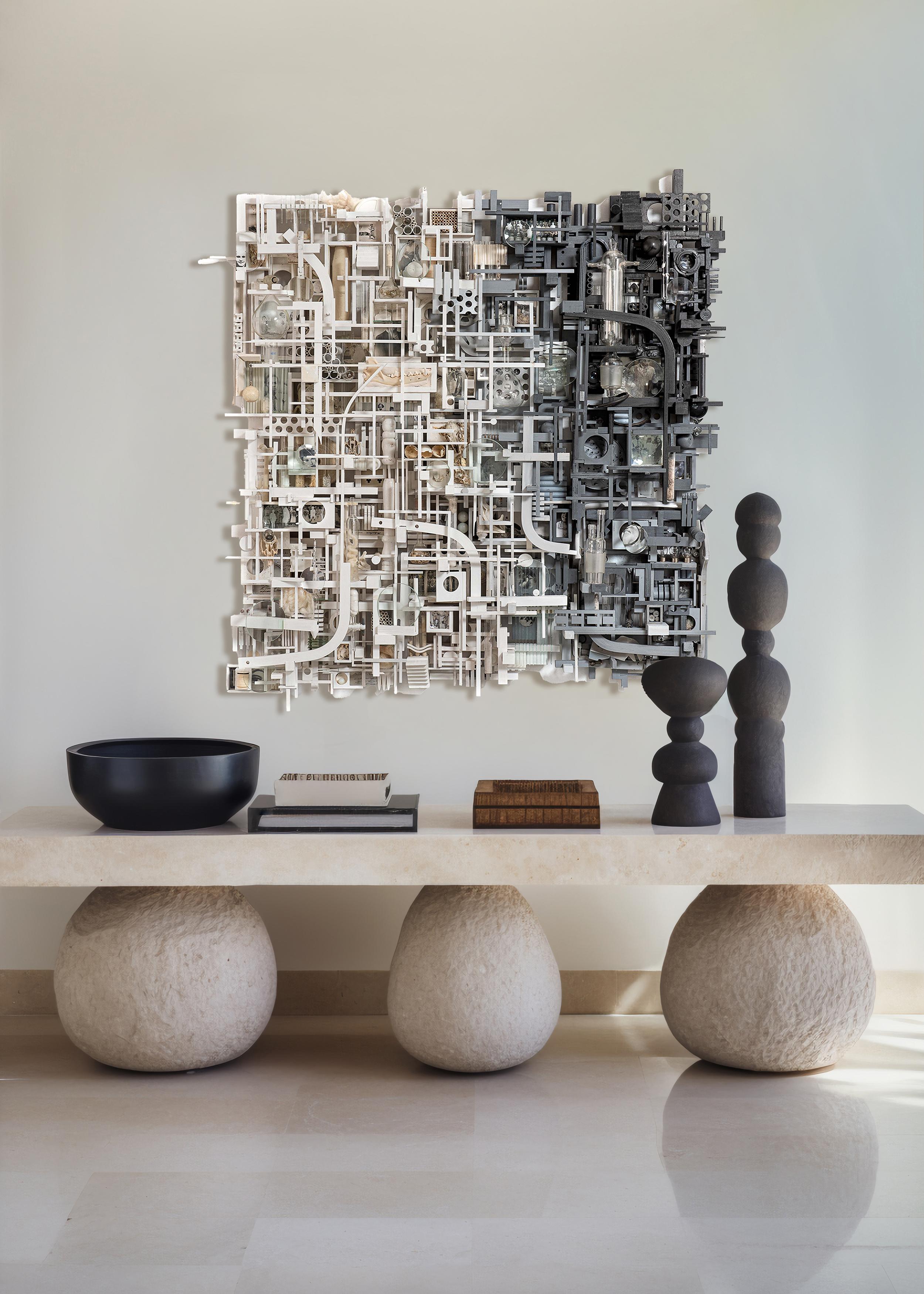 Ubik de Lesley Hilling - Escultura contemporánea de madera recuperada en venta 10