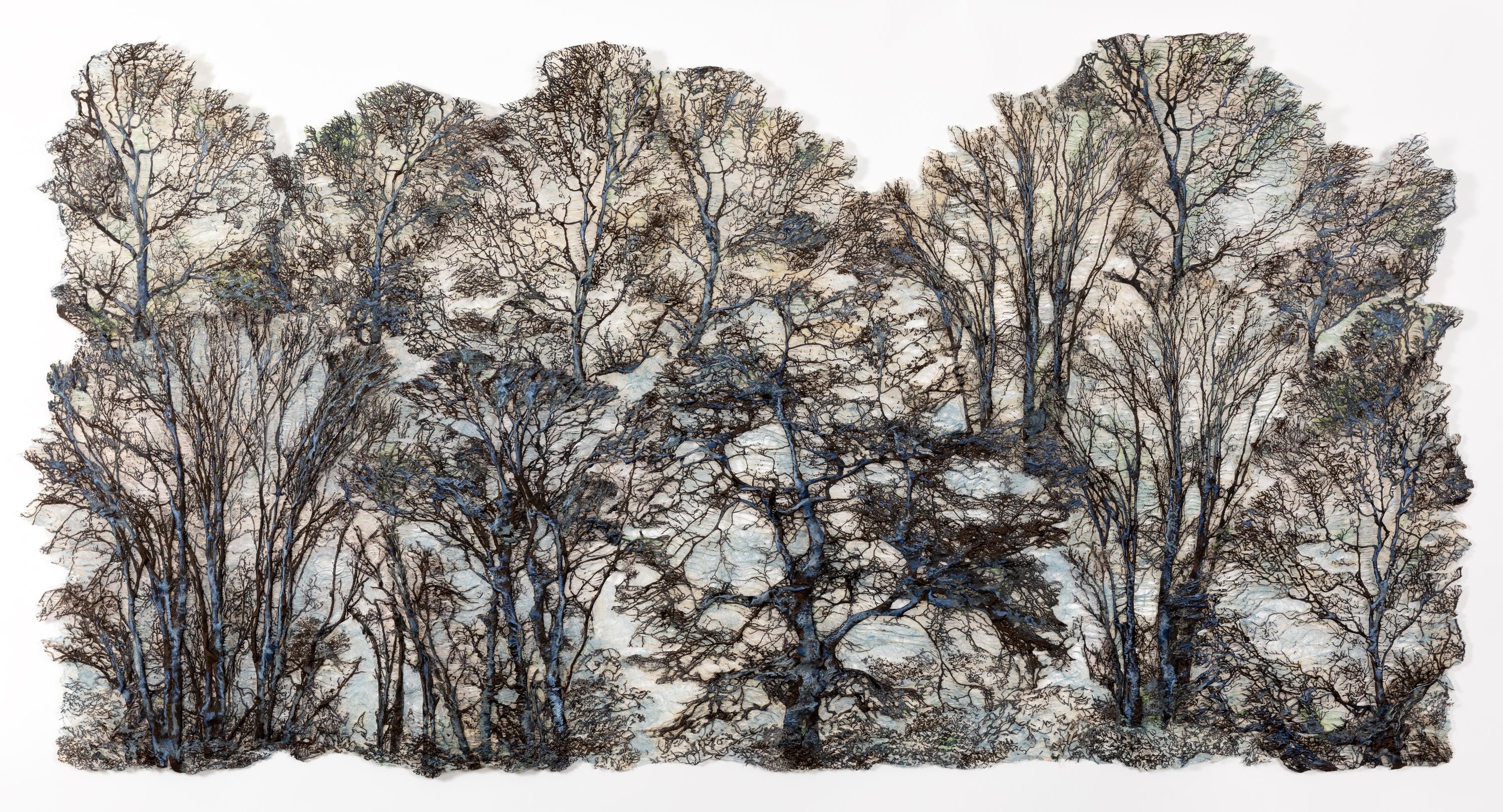 Blue Mist Forest di Lesley Richmond, 2019, Tecnica mista, Cotone e seta, Tessile