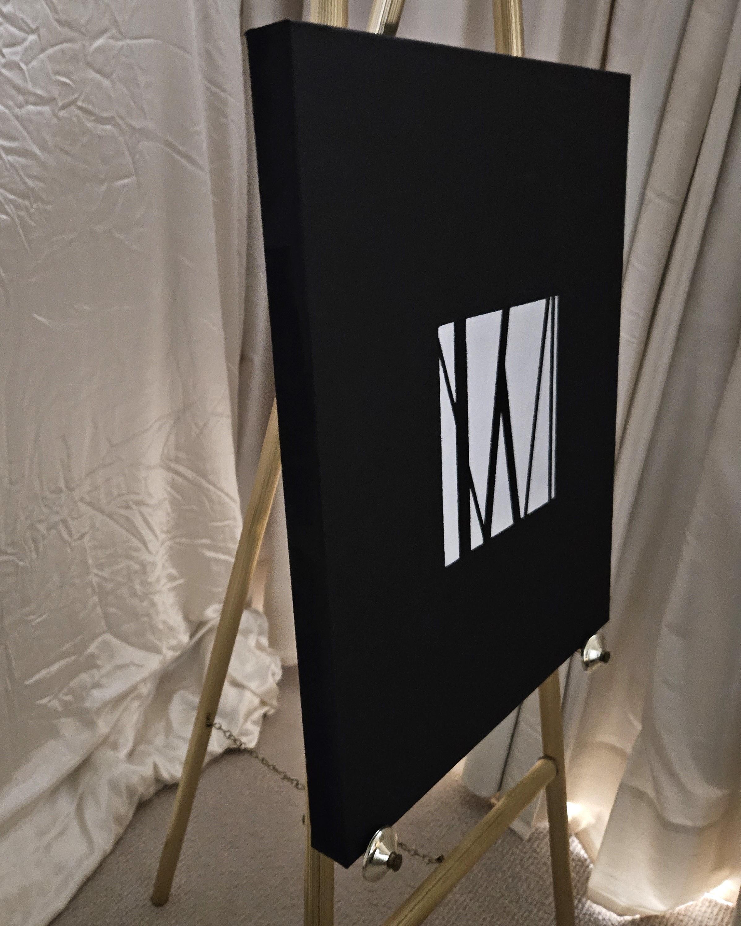 Finding the Center, Abstract Painting (Abstrakt), Art, von Leslie Ann Butler