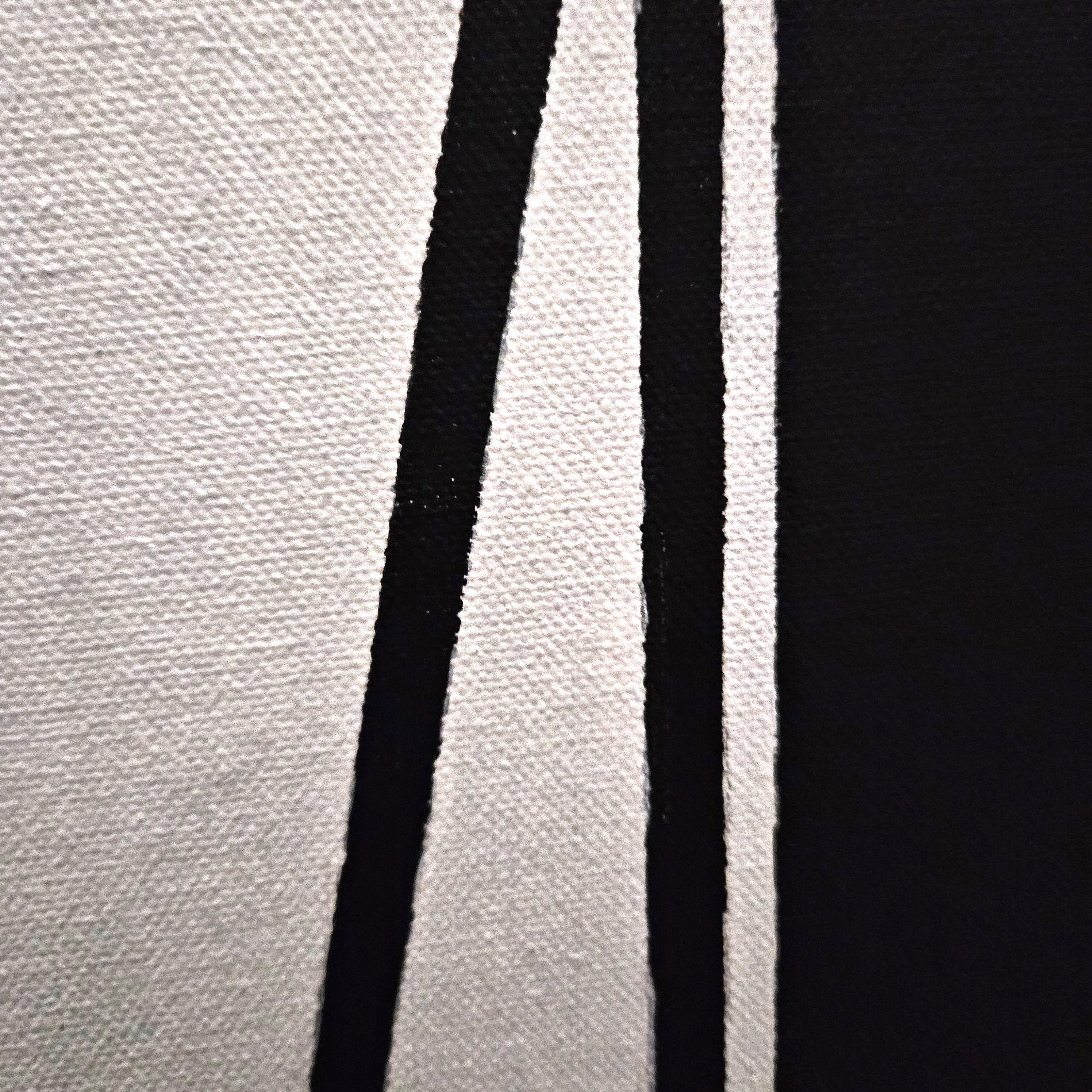 Finding the Center, Abstract Painting im Angebot 1