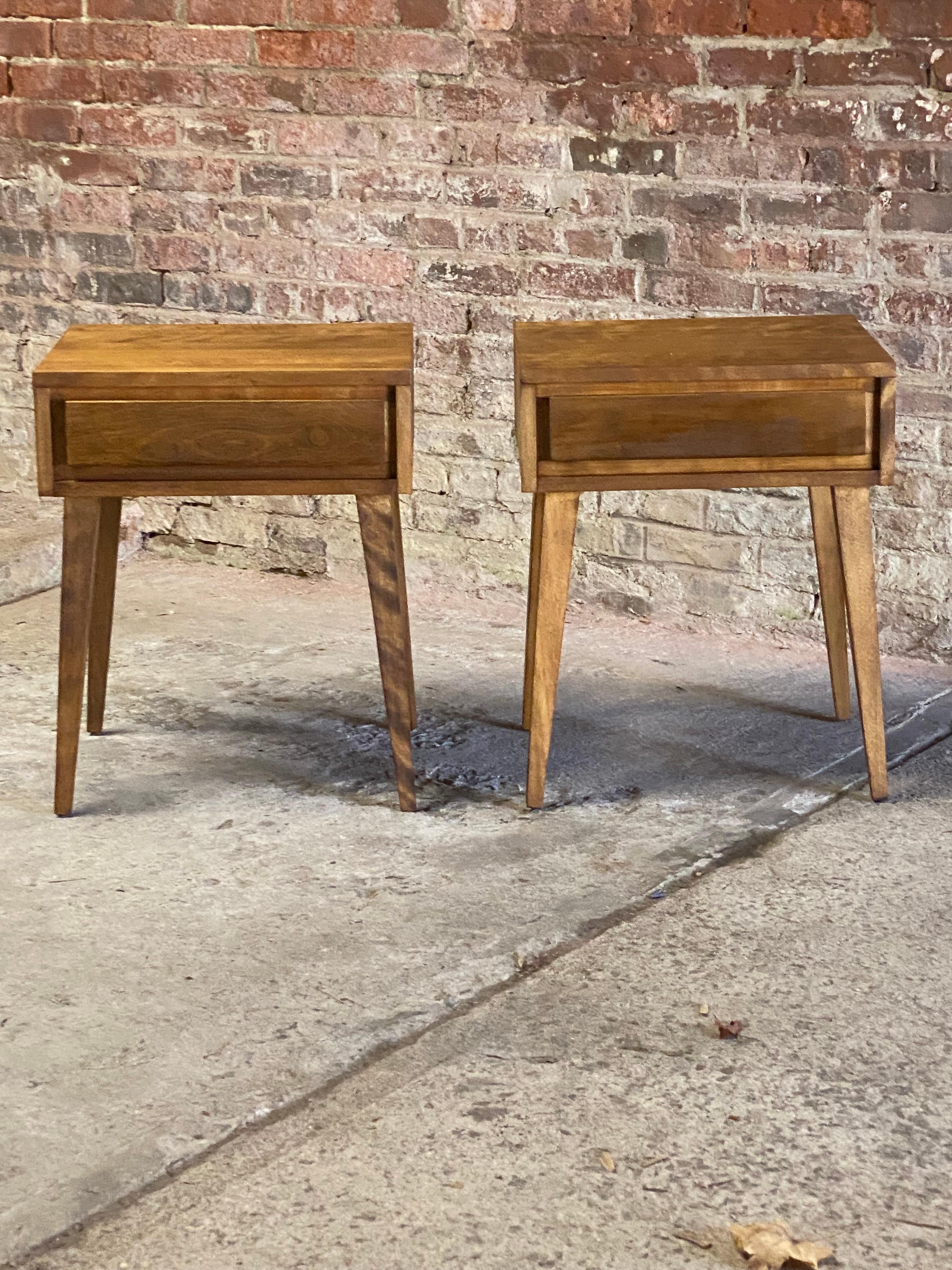 Mid-20th Century Leslie Diamond for Conant Ball American Modern Maple End Tables For Sale