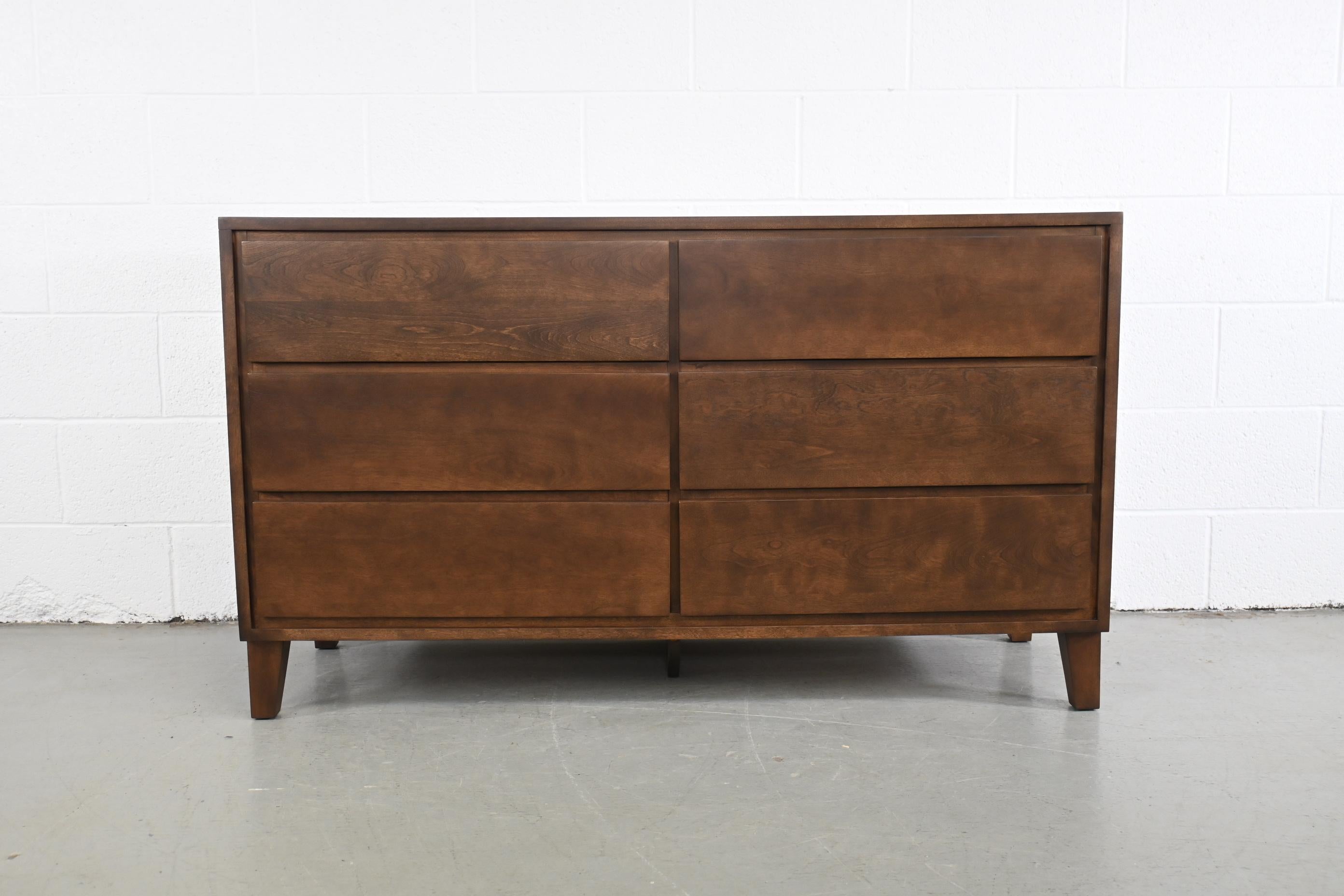 American Leslie Diamond for Conant Ball Furniture Mid Century Modern Dresser For Sale