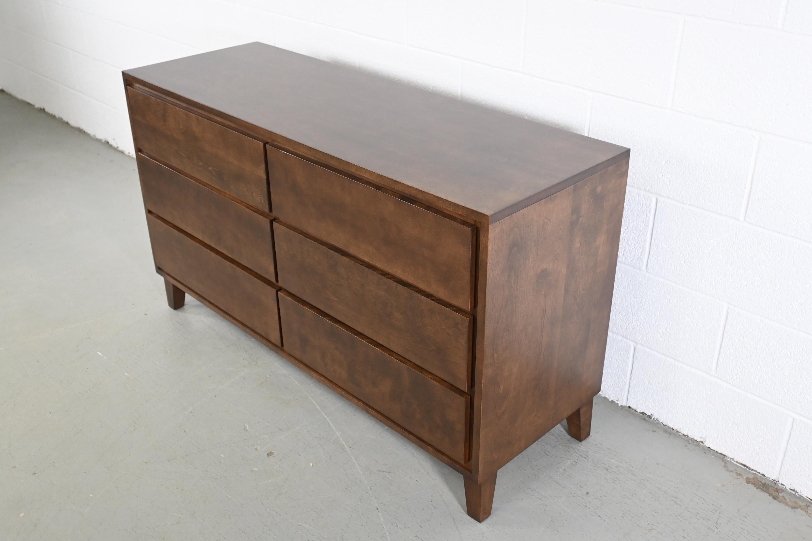 Lacquered Leslie Diamond for Conant Ball Furniture Mid Century Modern Dresser For Sale