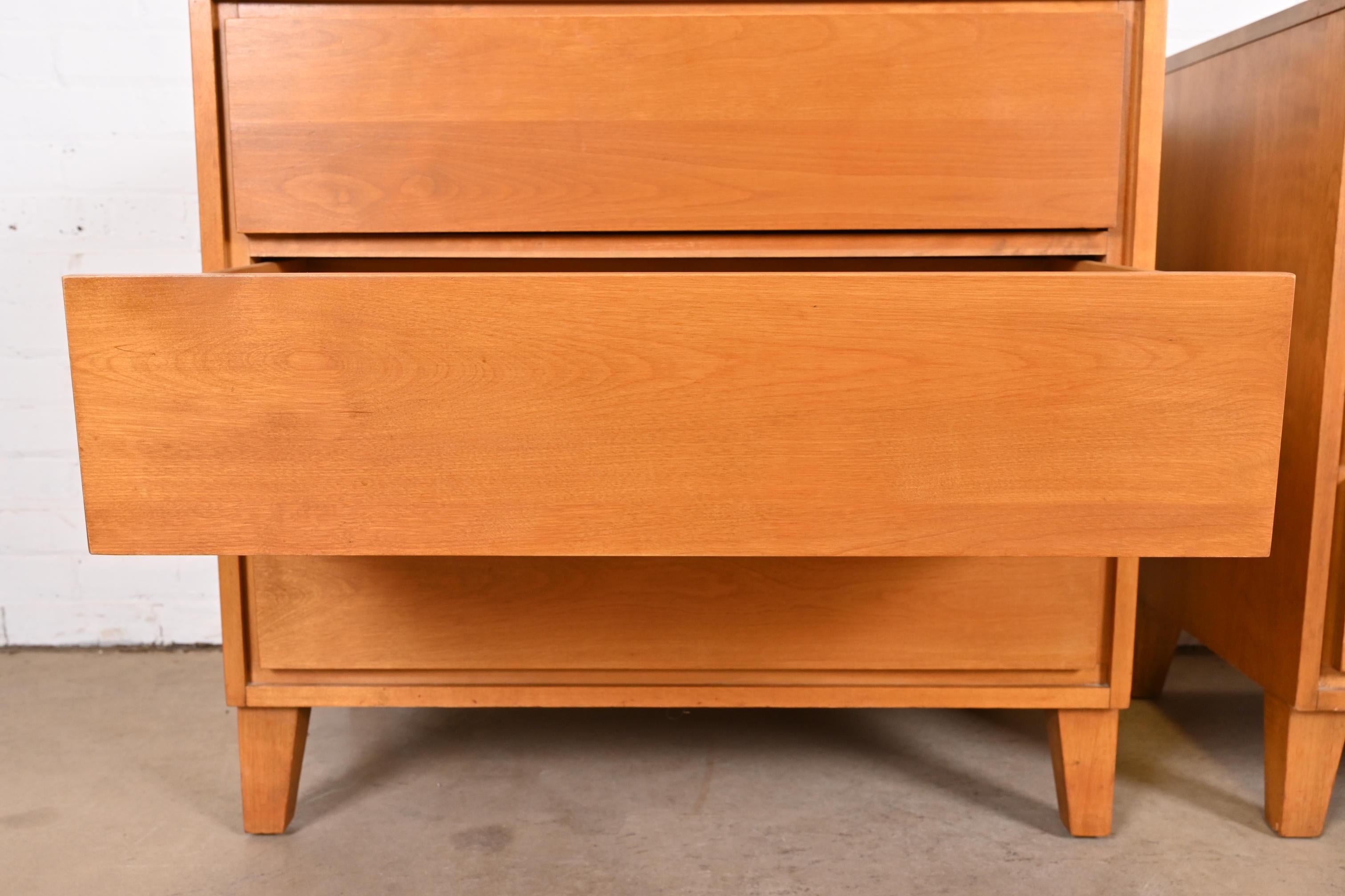 Leslie Diamond for Conant Ball Mid-Century Modern Solid Birch Bedside Chests 5