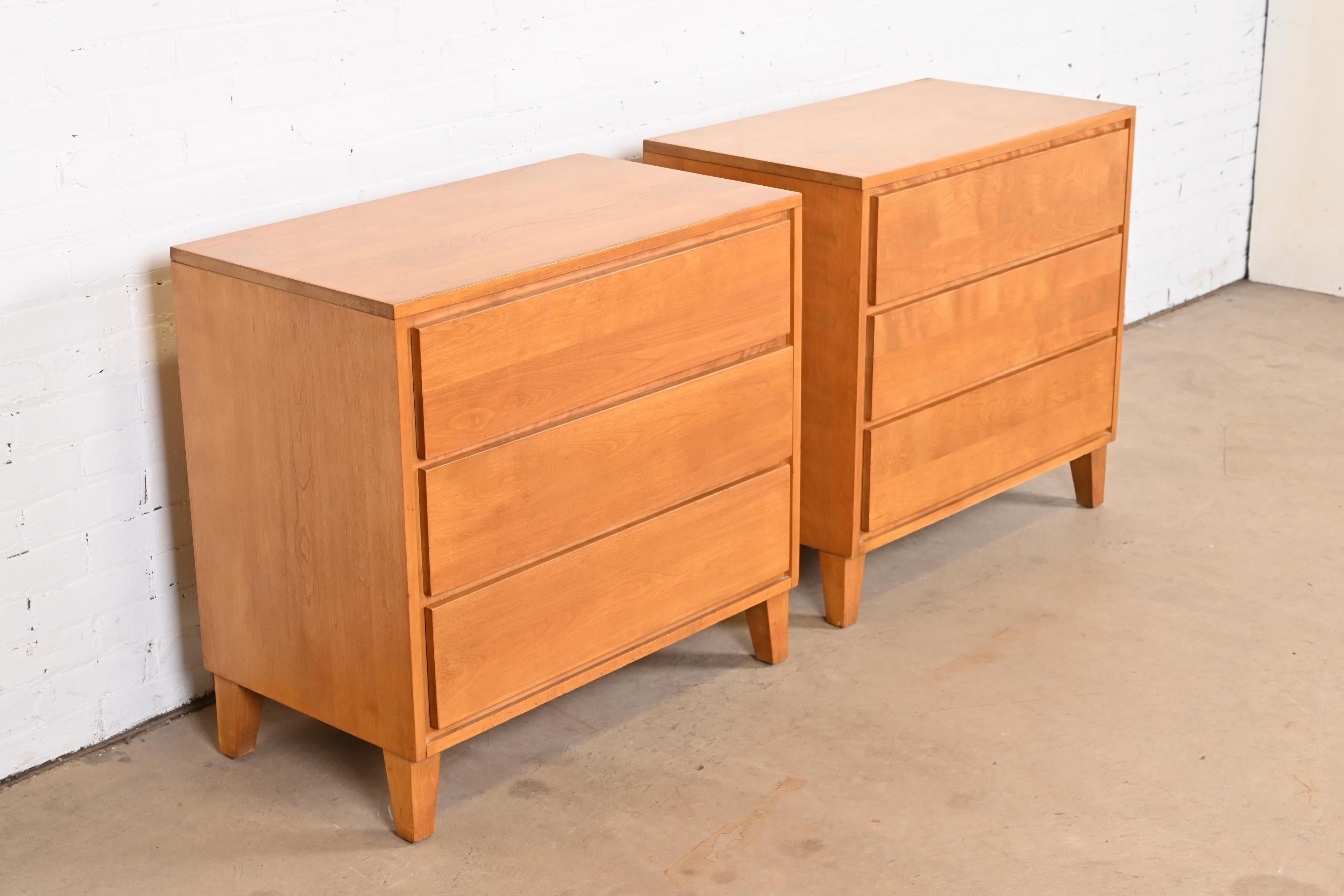 Leslie Diamond for Conant Ball Mid-Century Modern Solid Birch Bedside Chests 1