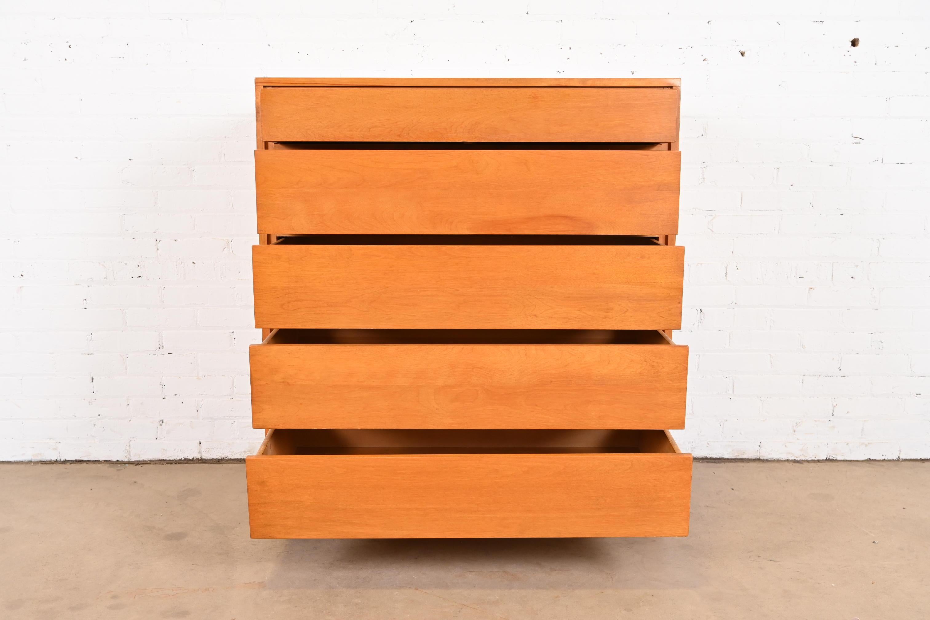 Leslie Diamond for Conant Ball Mid-Century Modern Solid Birch Highboy Dresser In Good Condition In South Bend, IN