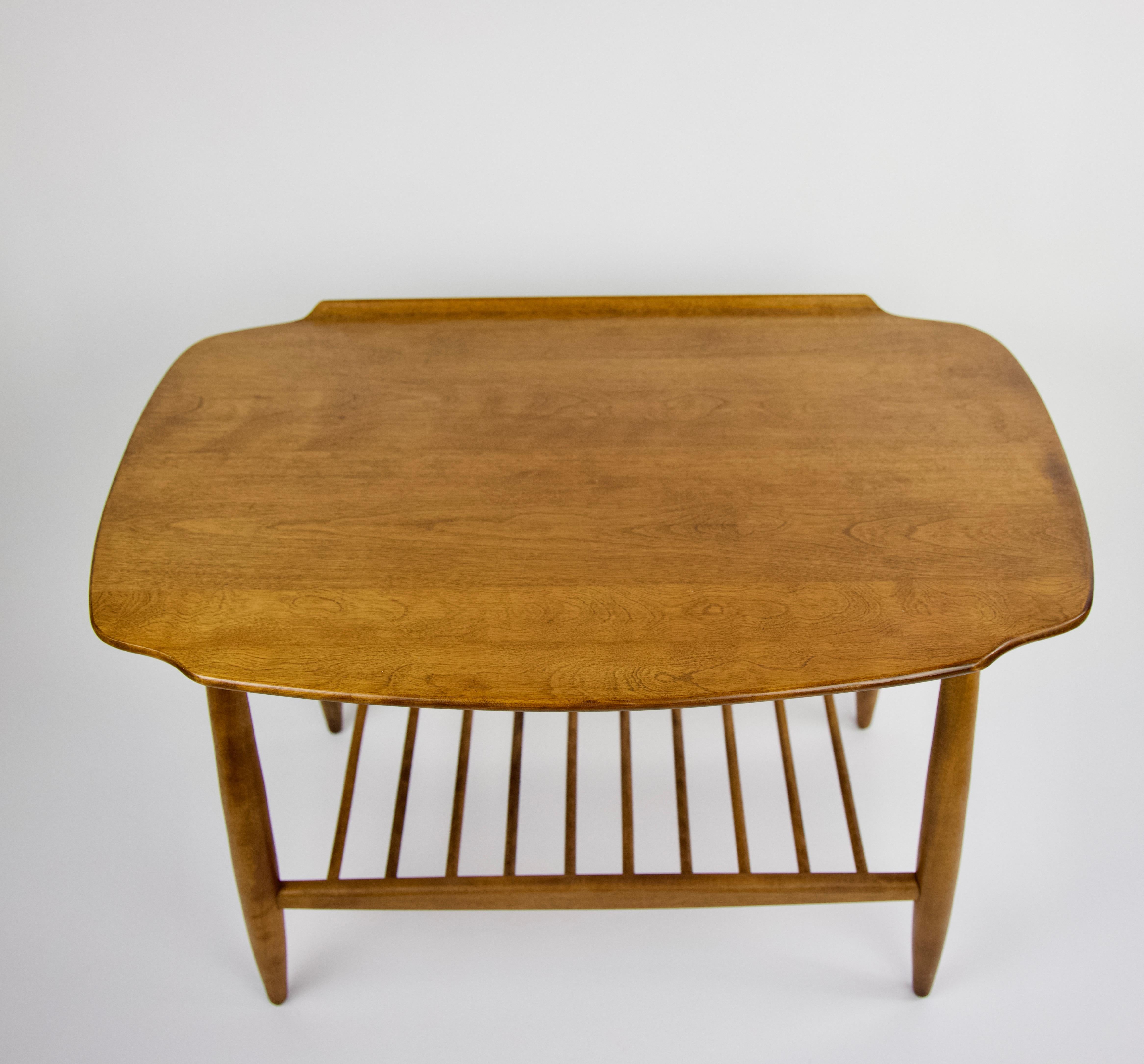Mid-20th Century Leslie Diamond for Conant Ball Midcentury Set of Side Tables For Sale