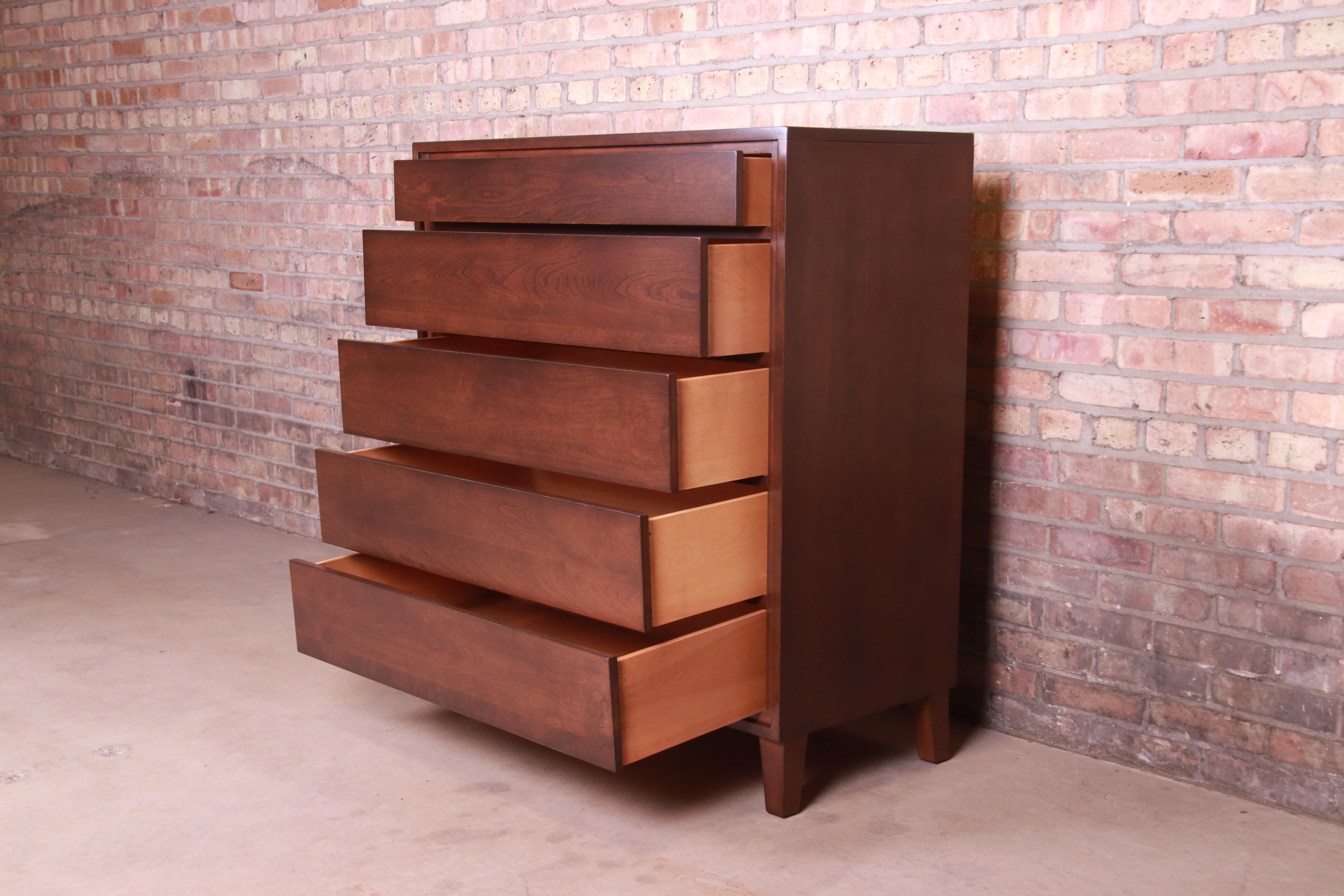 Leslie Diamond for Conant Ball Solid Birch Chest of Drawers, Newly Refinished In Good Condition In South Bend, IN