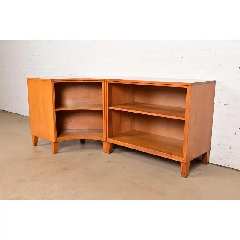 Mid-20th Century Leslie Diamond for Conant Ball Solid Birch Two-Piece Corner Bookcase, 1950s For Sale