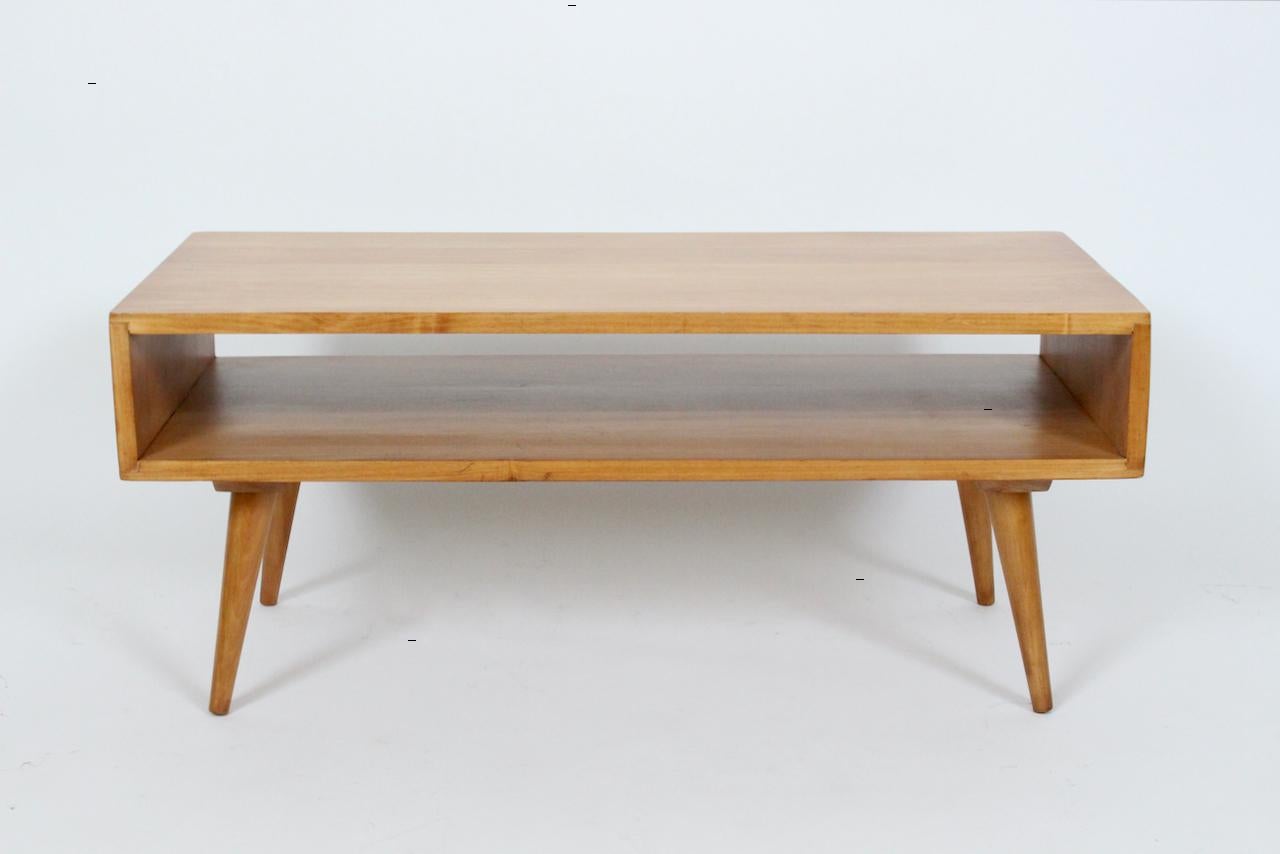 Leslie Diamond for Conant Ball Two Tier Maple Coffee Table, Circa 1960 For Sale 11