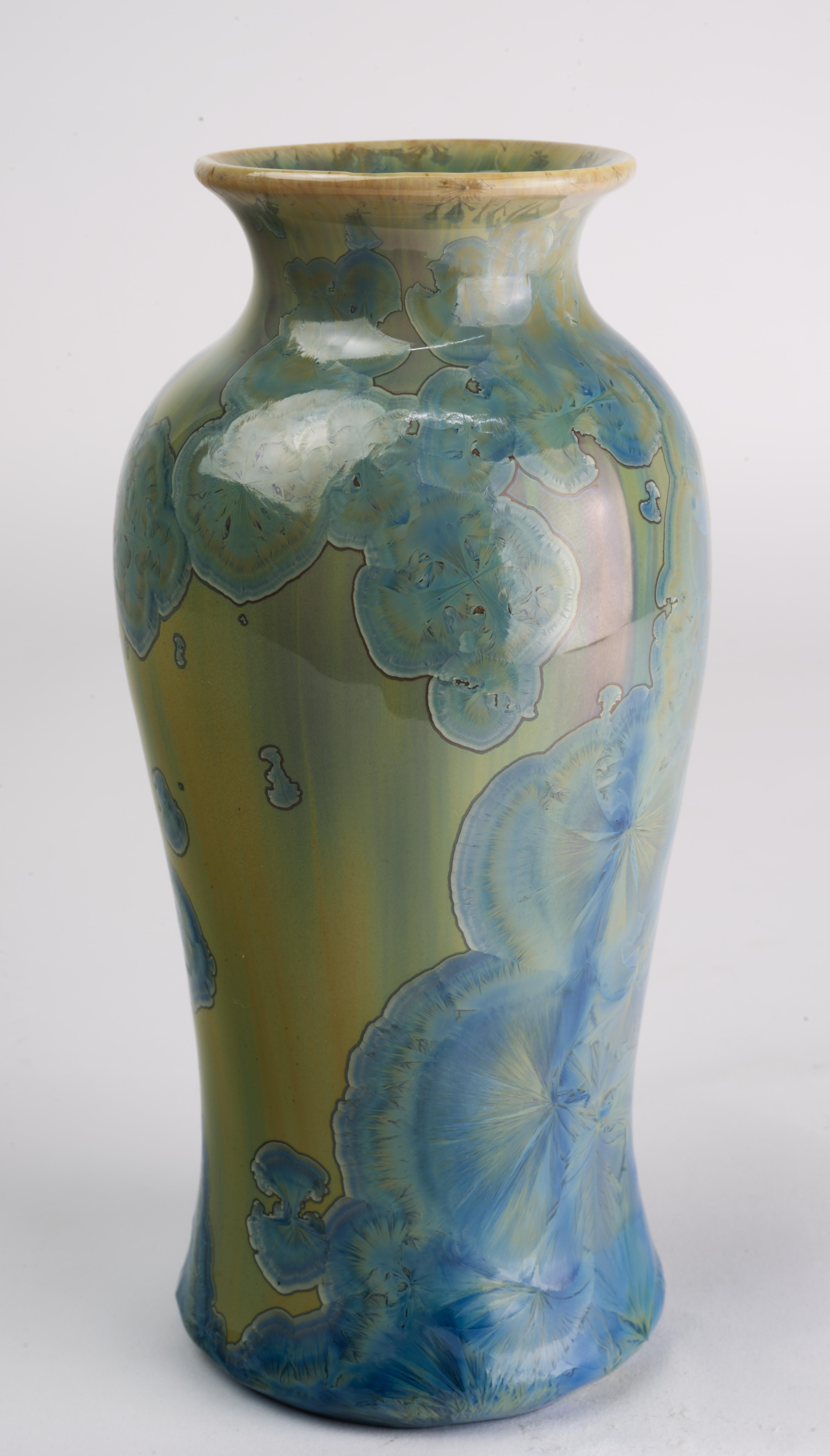 Vernissé Vase à glaçure cristalline Leslie Ehrlich signé Art Pottery  en vente