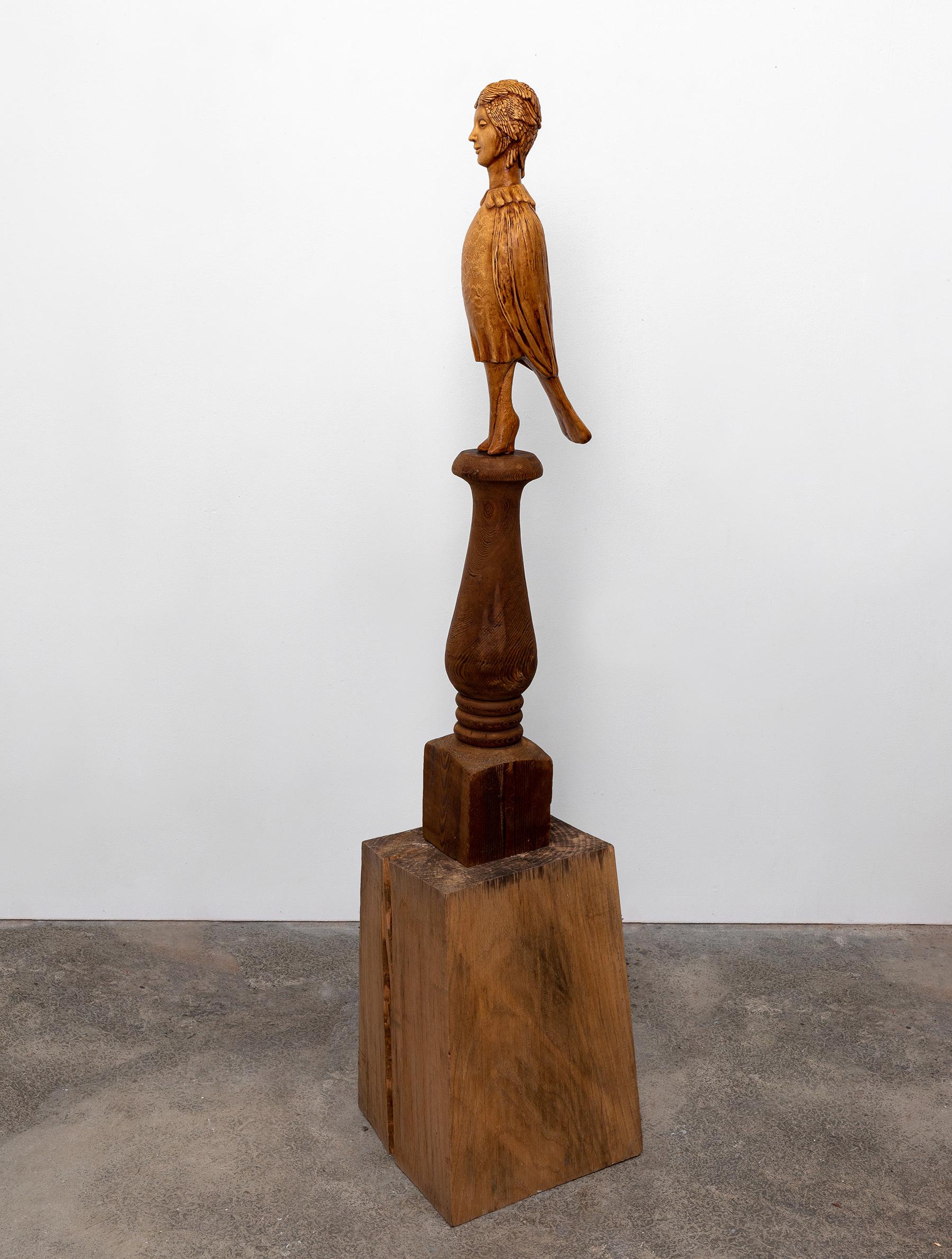 Leslie Fry_Preternatural_2023_résine coulée, objets trouvés en bois_Feminist Figurative en vente 1