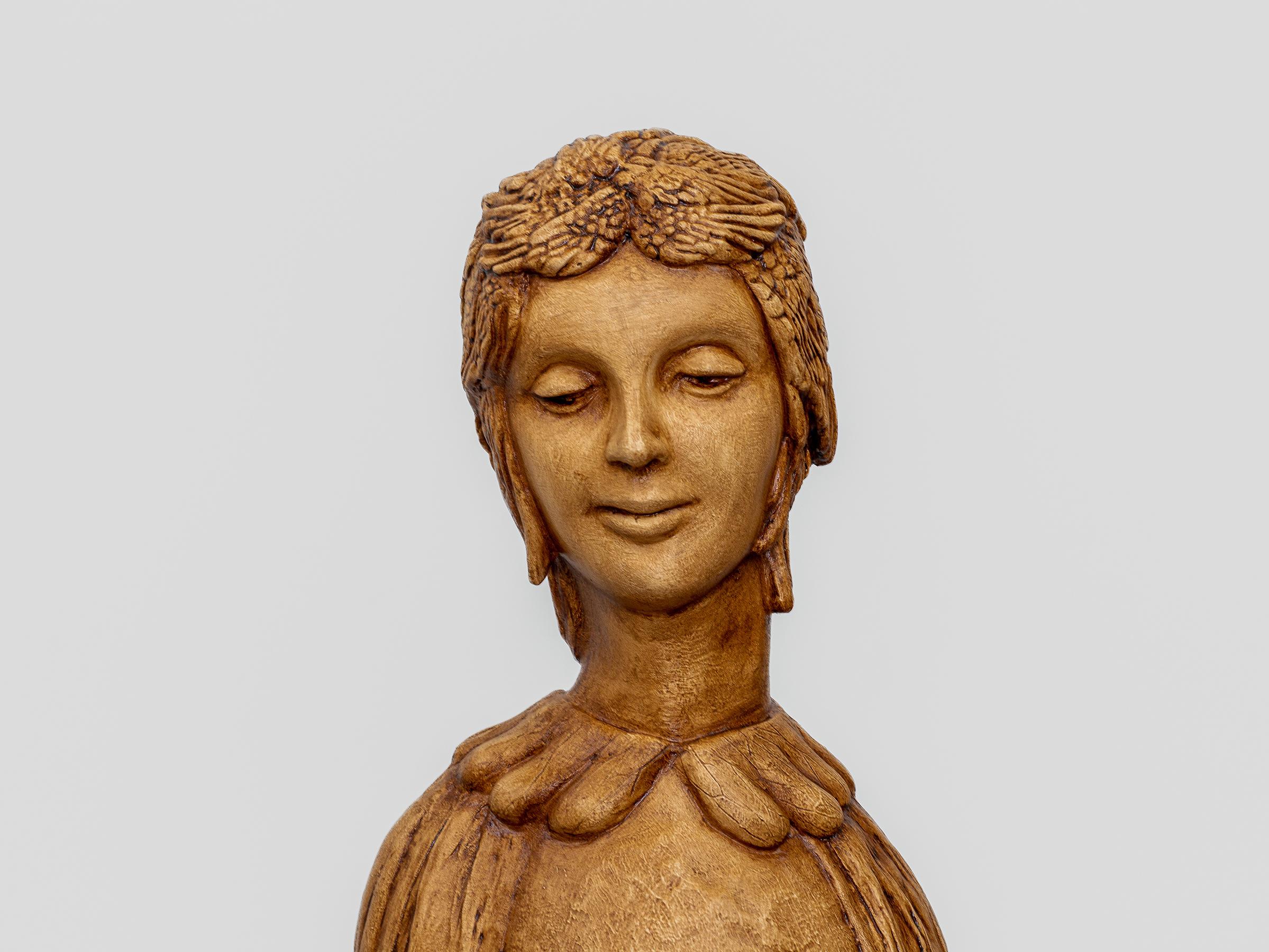Leslie Fry_Preternatural_2023_résine coulée, objets trouvés en bois_Feminist Figurative en vente 4