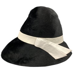 LESLIE JAMES Black Hair Textured Felt White Leather Strap Hat