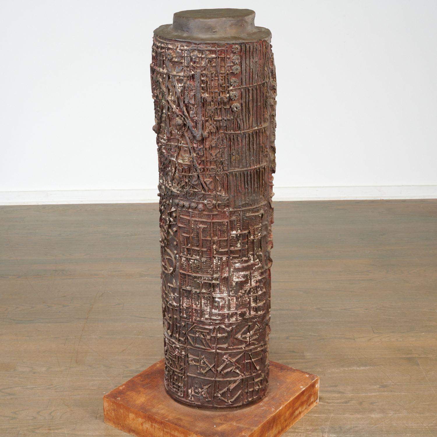 Anglais Leslie Thornton, grande sculpture de sol en techniques mixtes, « History of Printing » en vente