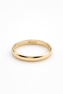 L'Essentielle Wedding Ring in 18k Yellow Gold by Moncomble Paris