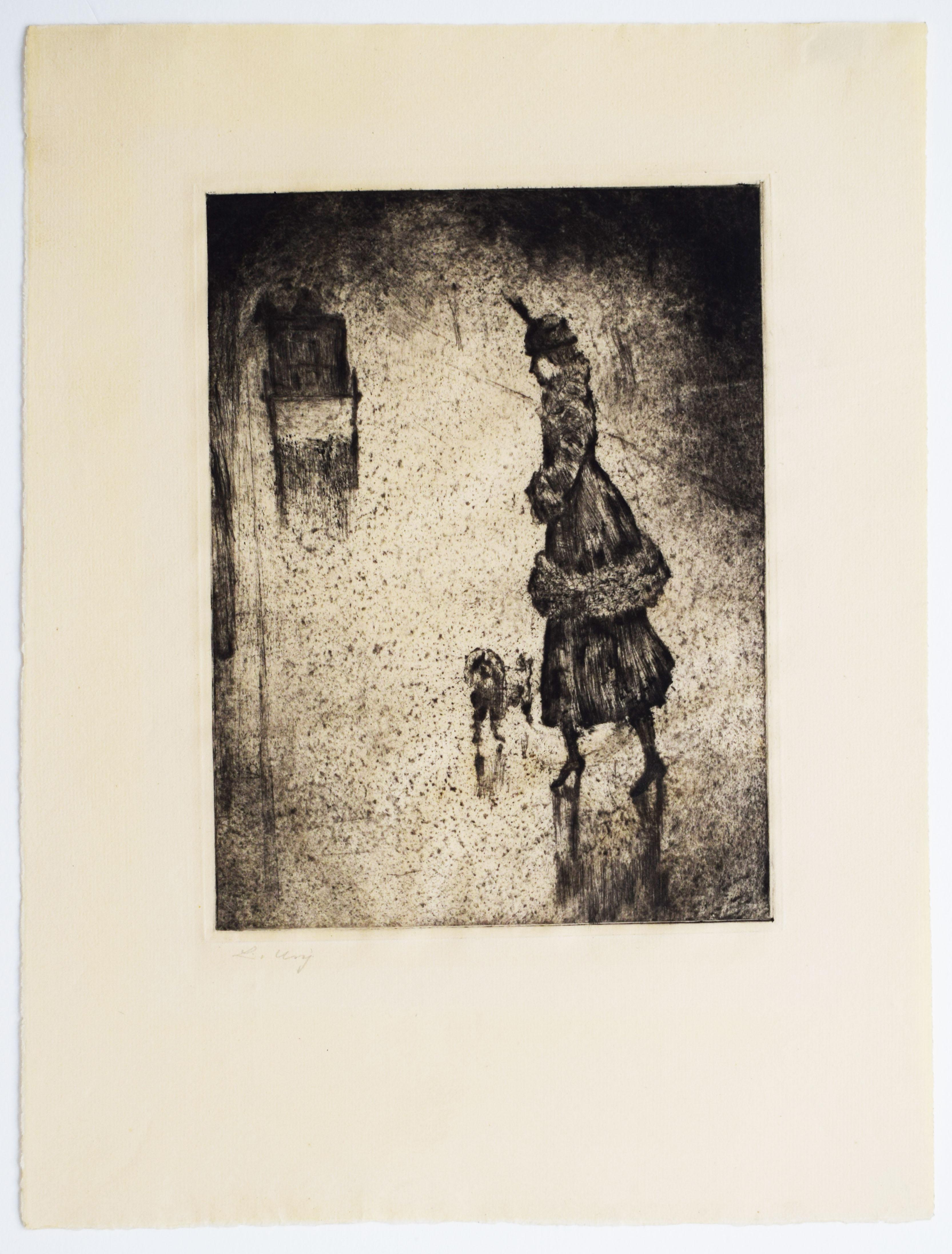 Dame mit Pudel auf einer regnerischen Straße (Kutsche links) - Impressionist – Print von Lesser Ury