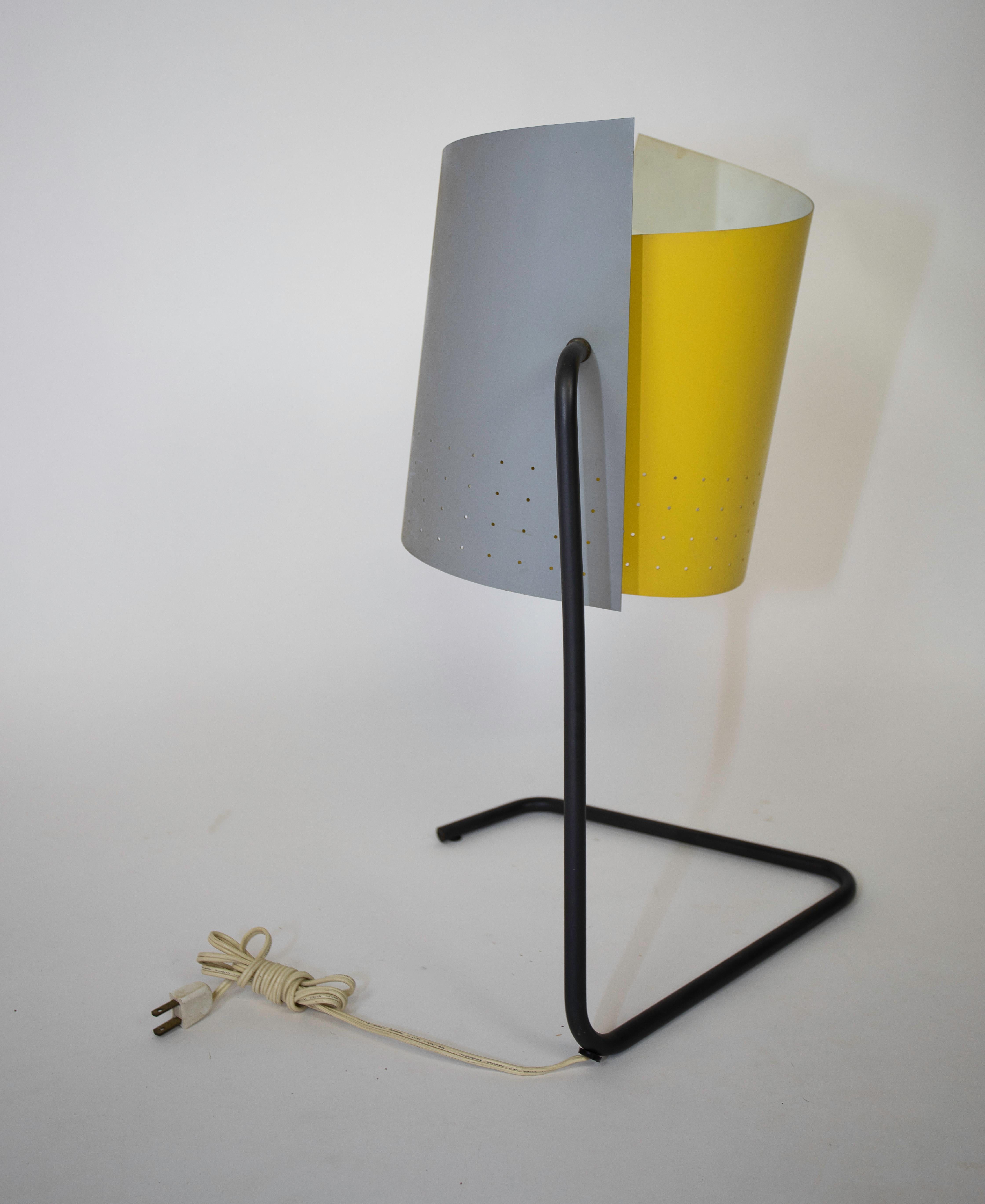 Lester Geis T-5-G Table Lamp In Good Condition For Sale In West Palm Beach, FL