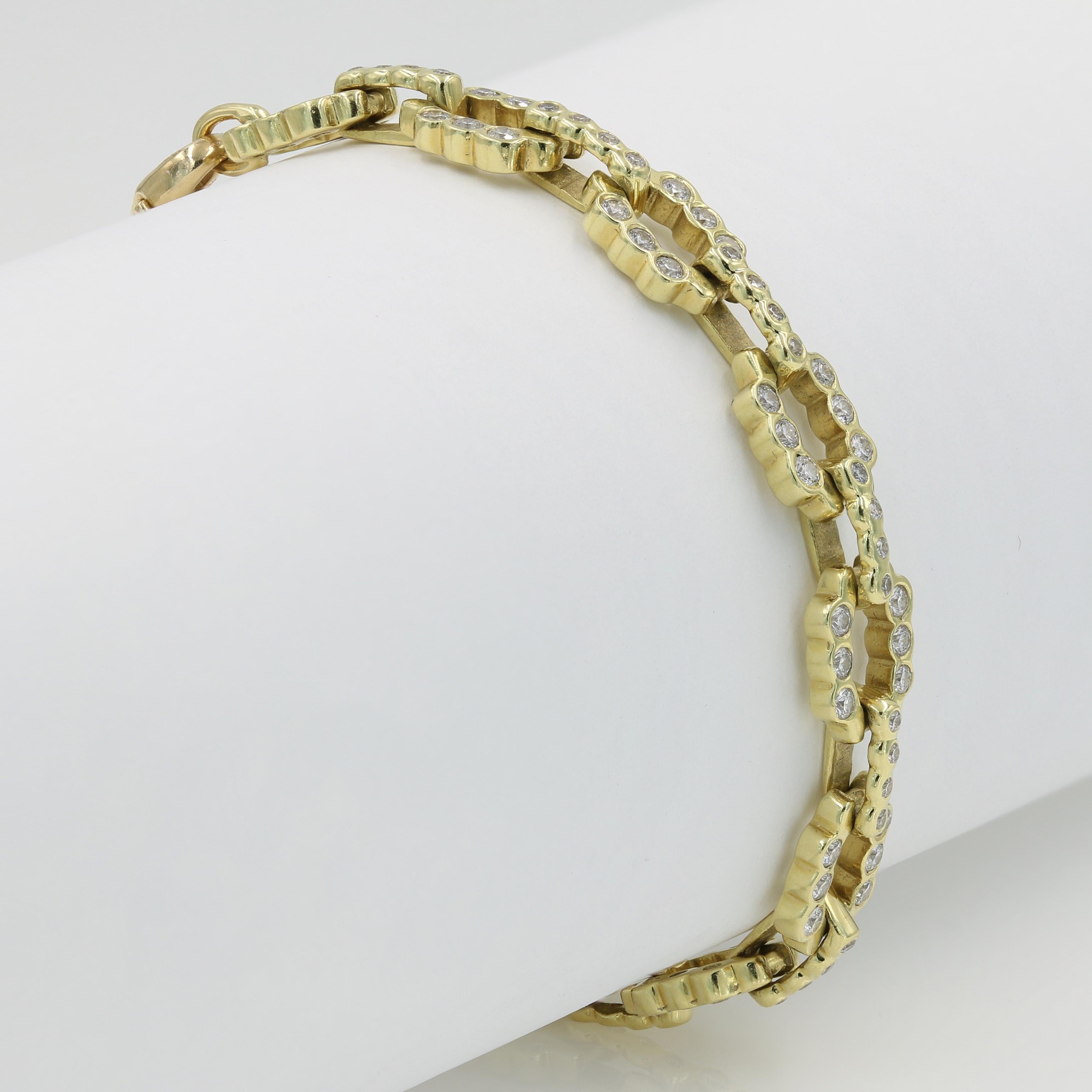 Round Cut Lester Lampert Designed Diamond Link Bracelet in 18 Karat Yellow Gold