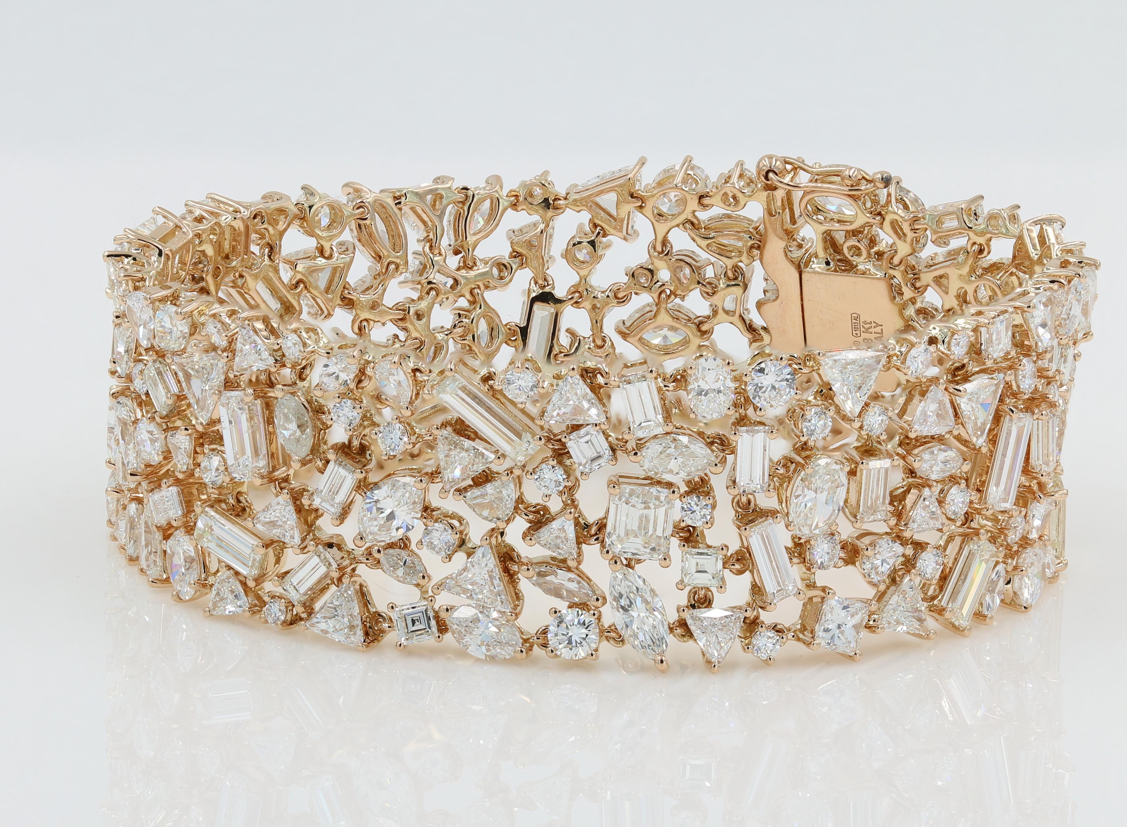 Lester Lampert Diamond Cluster Bracelet in 18Kt RG with over 30Ct of Diamonds In New Condition In Chicago, IL