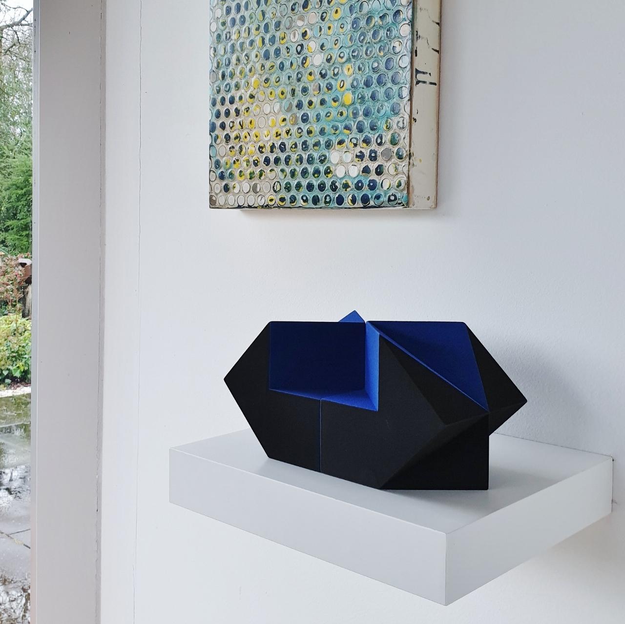 SC1403 blue - contemporary modern abstract geometric ceramic object sculpture - Sculpture by Let de Kok