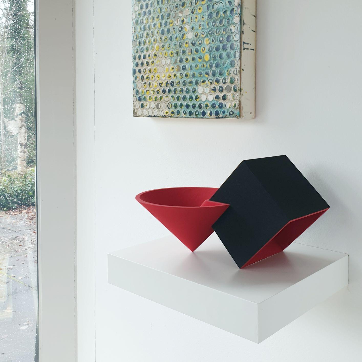 SC1601 red - contemporary modern abstract geometric ceramic object sculpture - Sculpture by Let de Kok