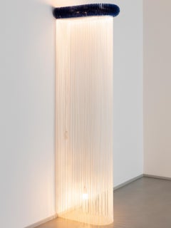 Lampada da parete blu Let'em Shine Art di Paola Pivi Edizione Paradisoterrestre