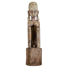 Statue Tribal Leti en Wood AGE avec support - Art ethnique indonésien du 20e siècle