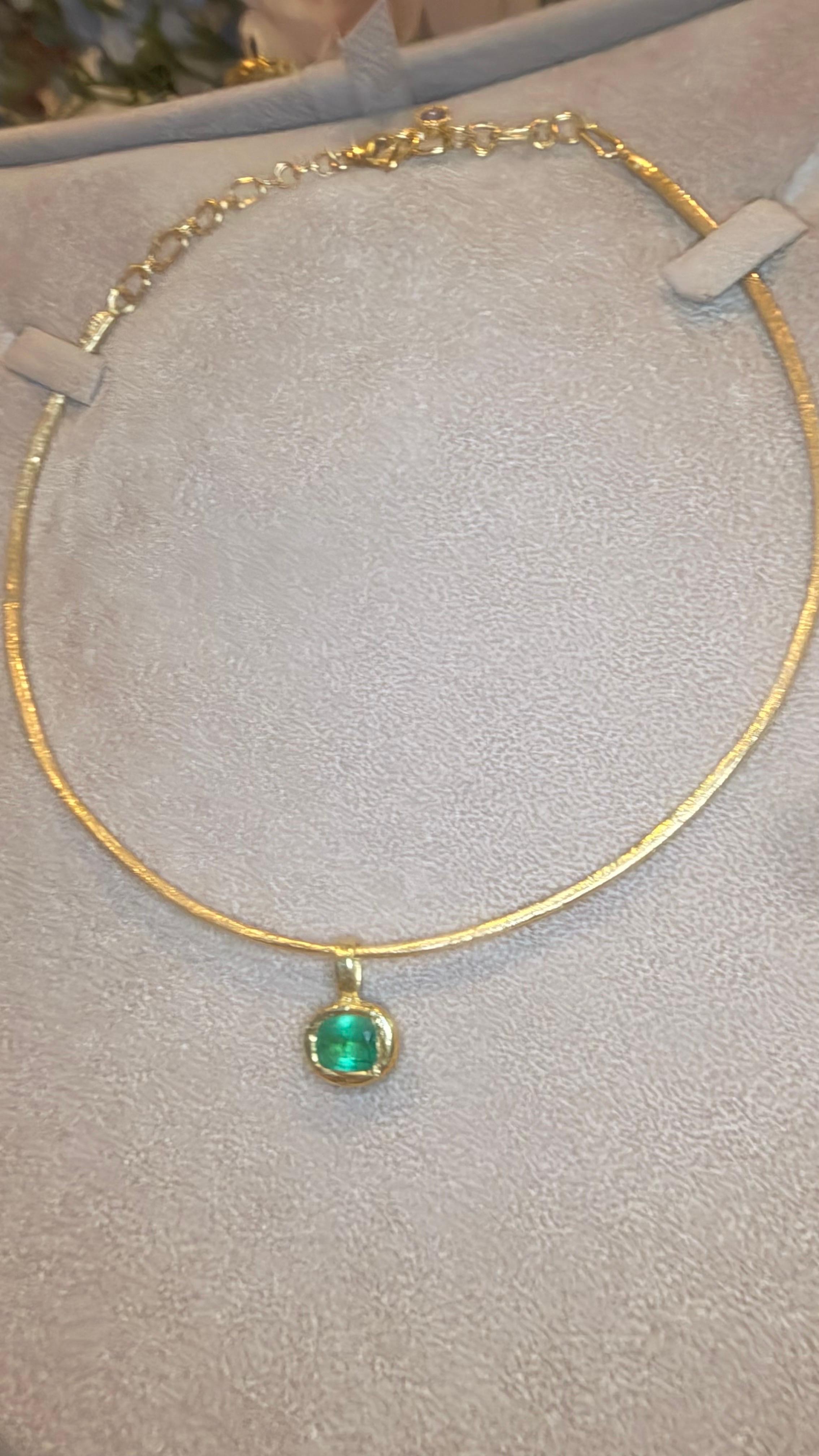 Leto Lama 2.24 Cts Zambia Emerald Cushion Cut Pendentif 18 Ct Gold en vente 8