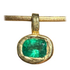 Leto Lama 2.24 Cts Zambia Emerald Cushion Cut Pendentif 18 Ct Gold