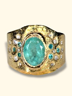 Leto Lama Certified Oval Paraiba Tourmaline Cigar Ring in oro 18 carati con diamanti