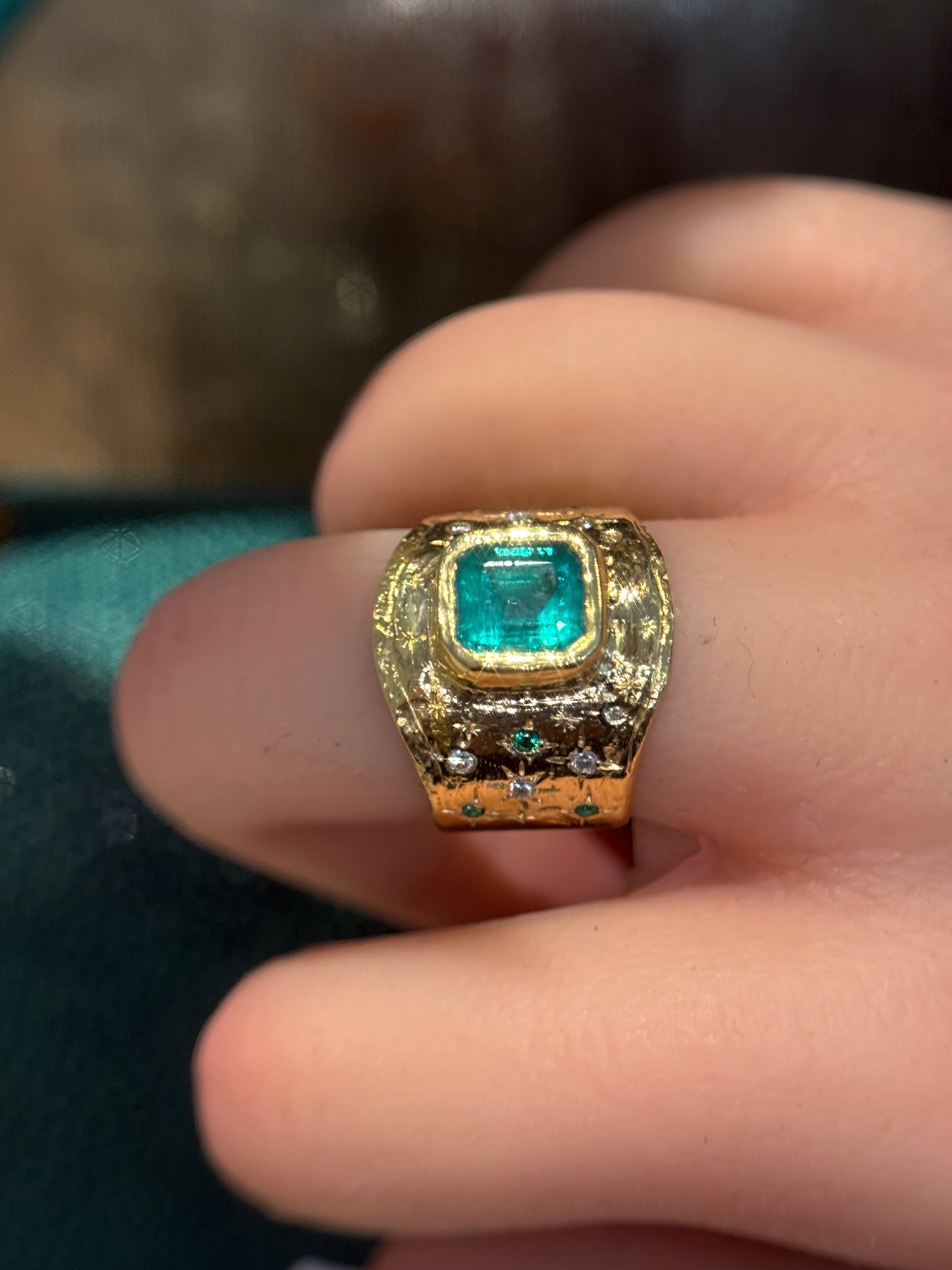 Modern Leto Lama Colombian Emerald Cigar Ring Band GIA  1.48 Cts  Emeralds and Diamonds For Sale