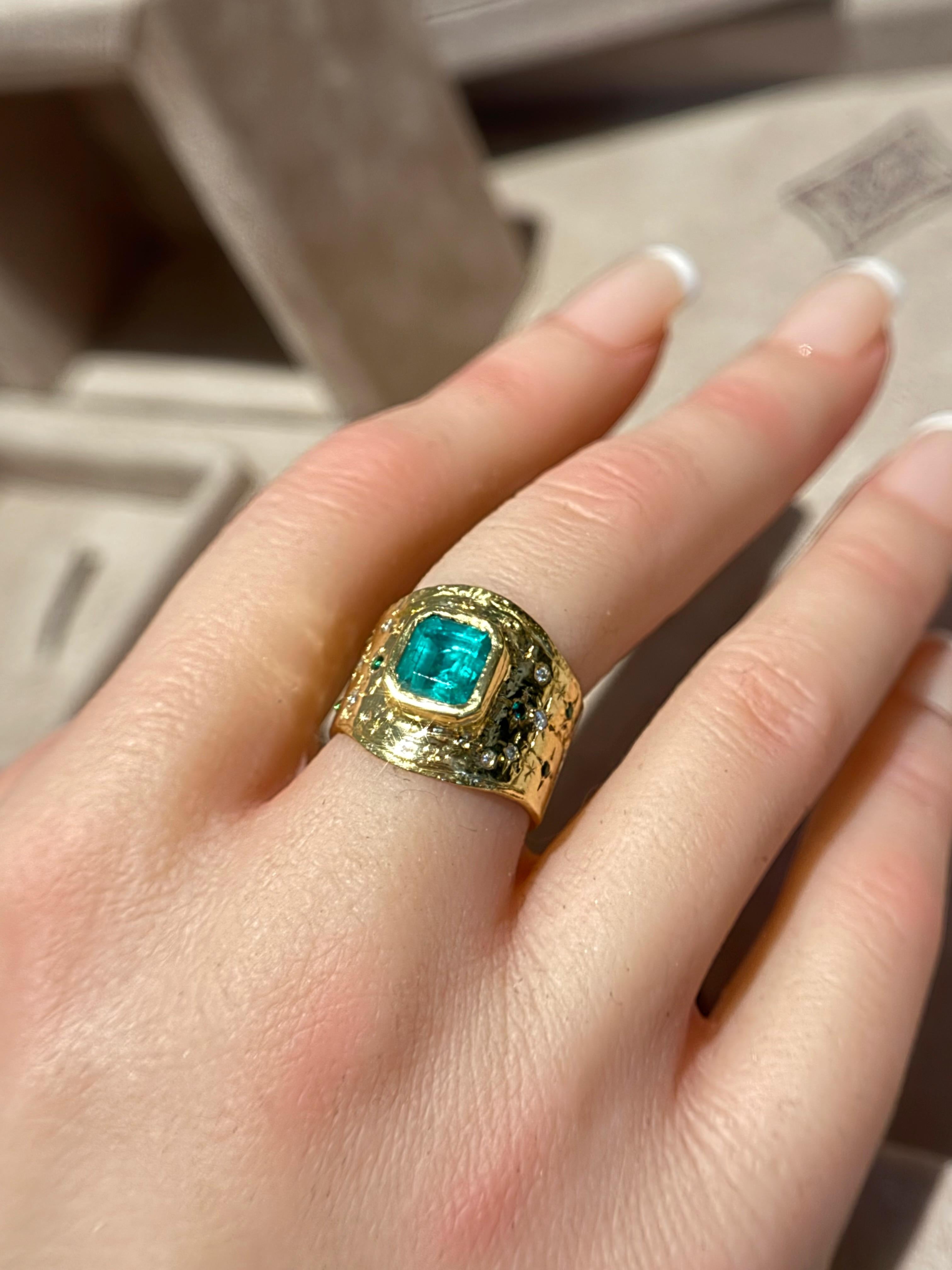 Leto Lama Colombian Emerald Cigar Ring Band GIA  1.48 Cts  Emeralds and Diamonds For Sale 2