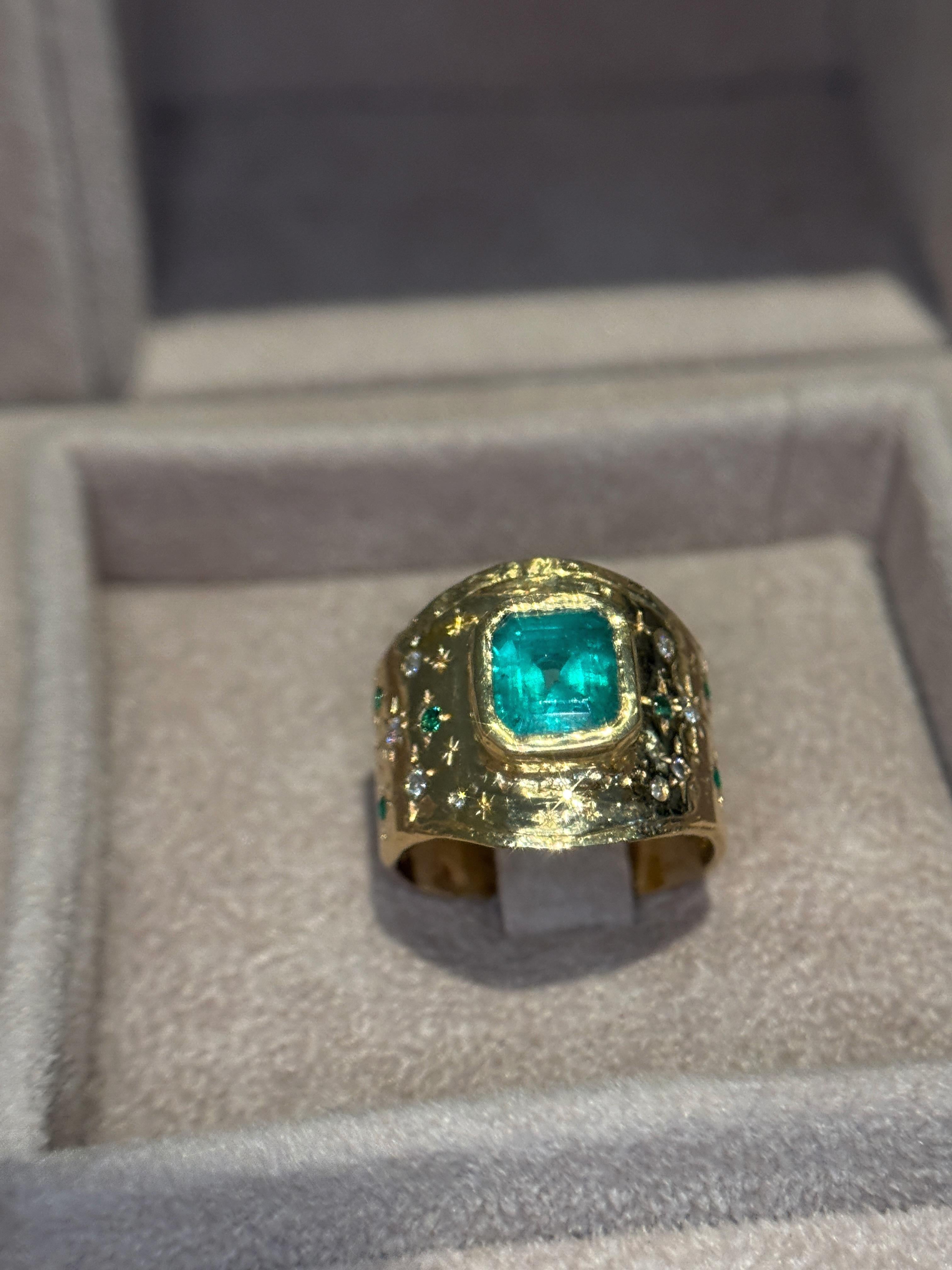 Leto Lama Colombian Emerald Cigar Ring Band GIA  1.48 Cts  Emeralds and Diamonds For Sale 3
