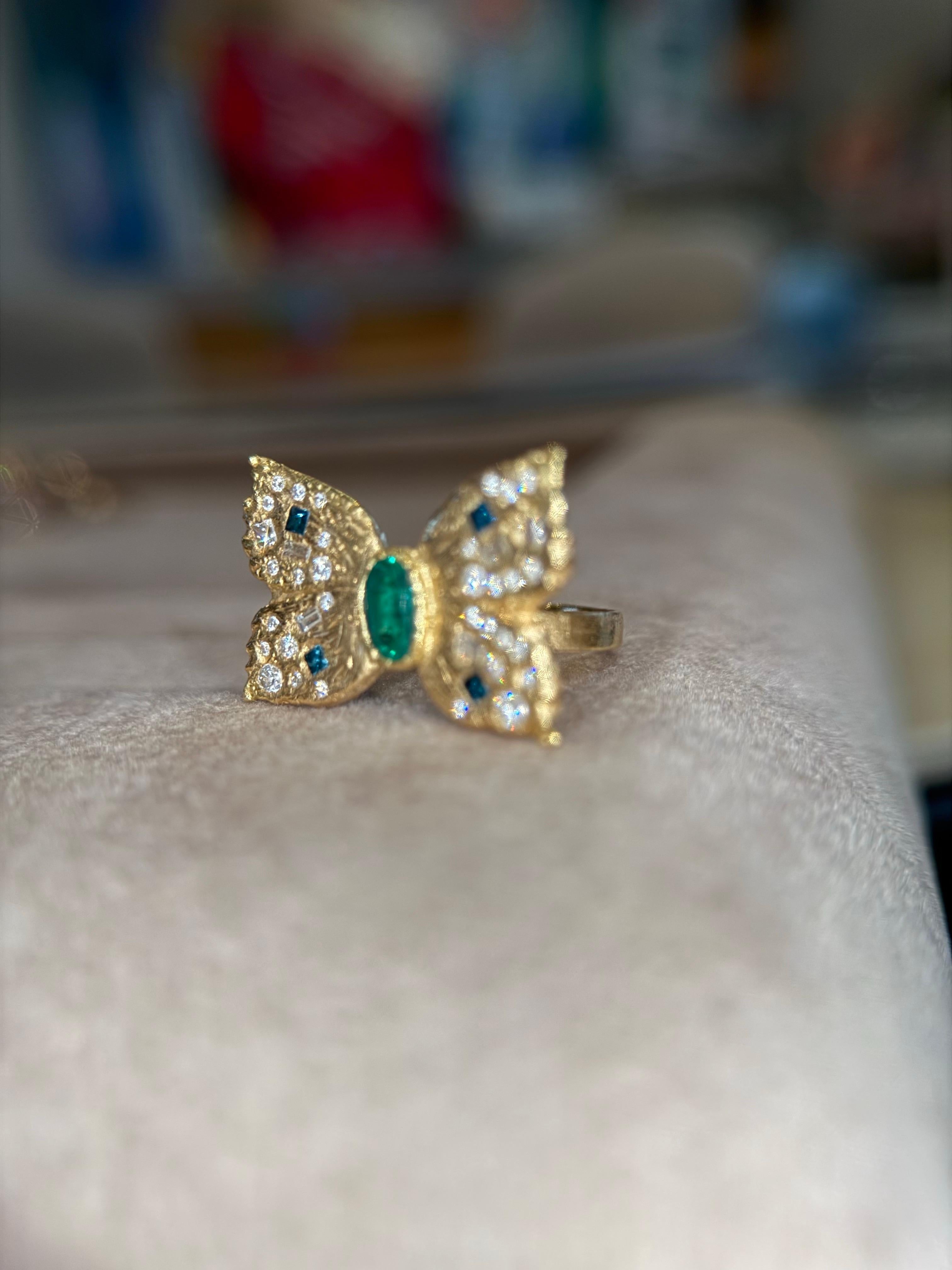 Leto Lama Emerald Butterfly Ring with White and Blue Diamonds 18 Ct Gold In New Condition In London, GB