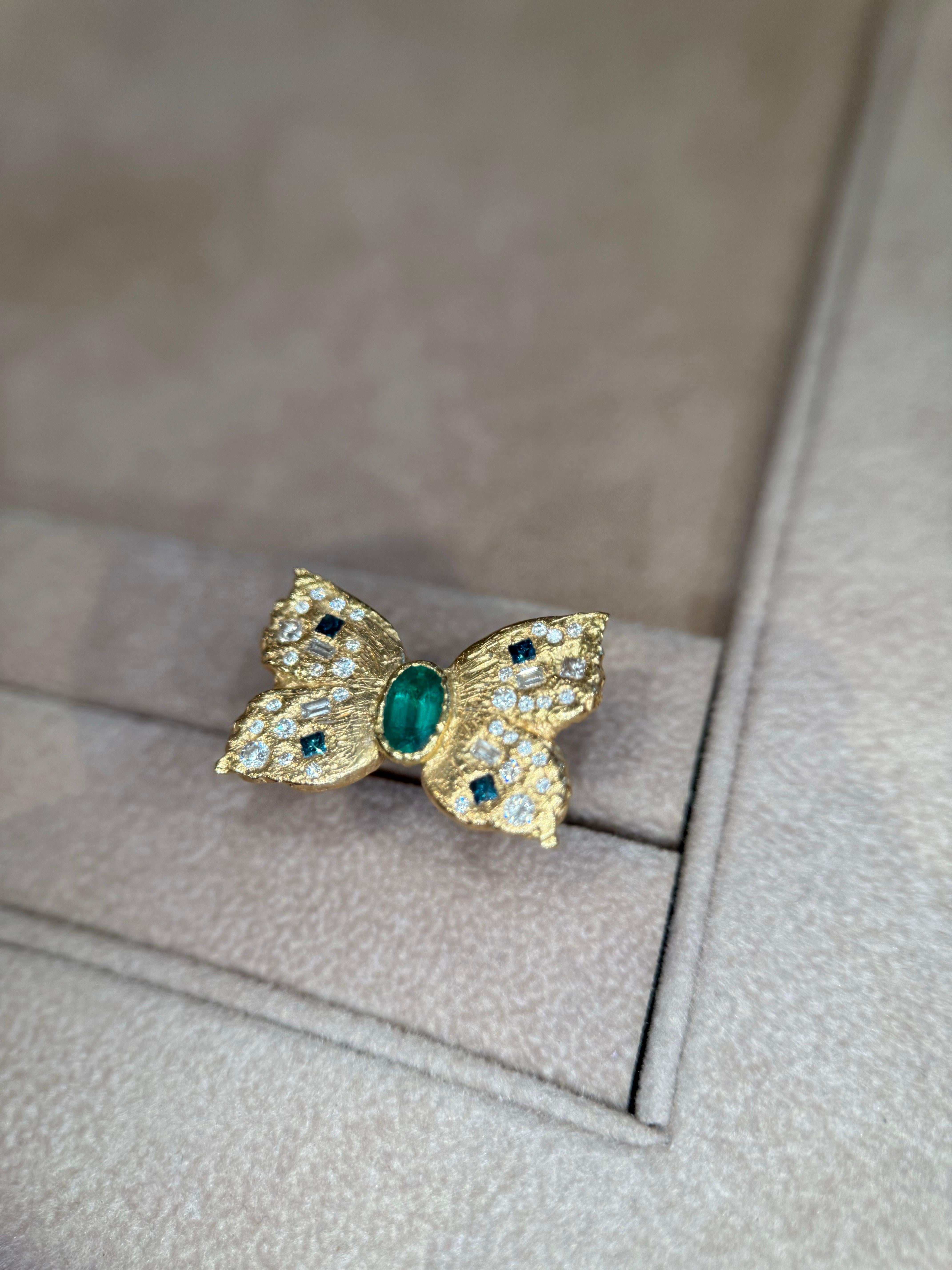 Leto Lama Emerald Butterfly Ring with White and Blue Diamonds 18 Ct Gold 1