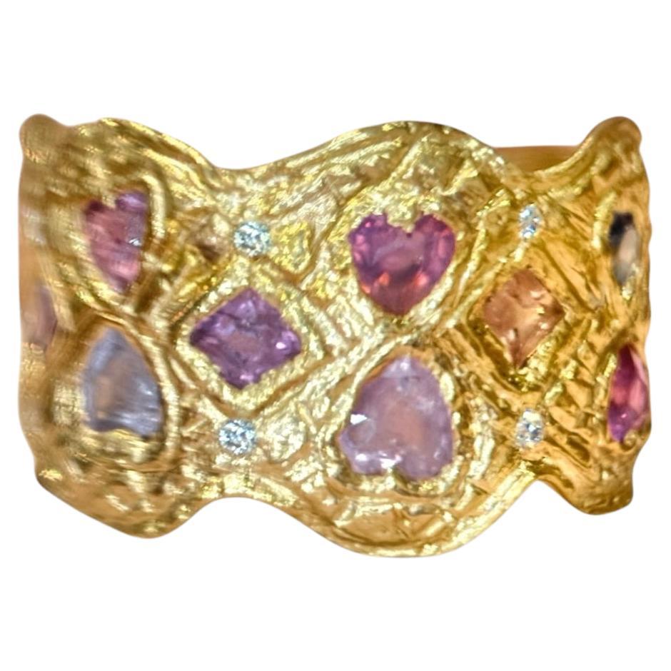 Artisan Leto Lama Empress of Hearts 18 Ct Gold Sapphires and Diamonds Cigar Ring For Sale