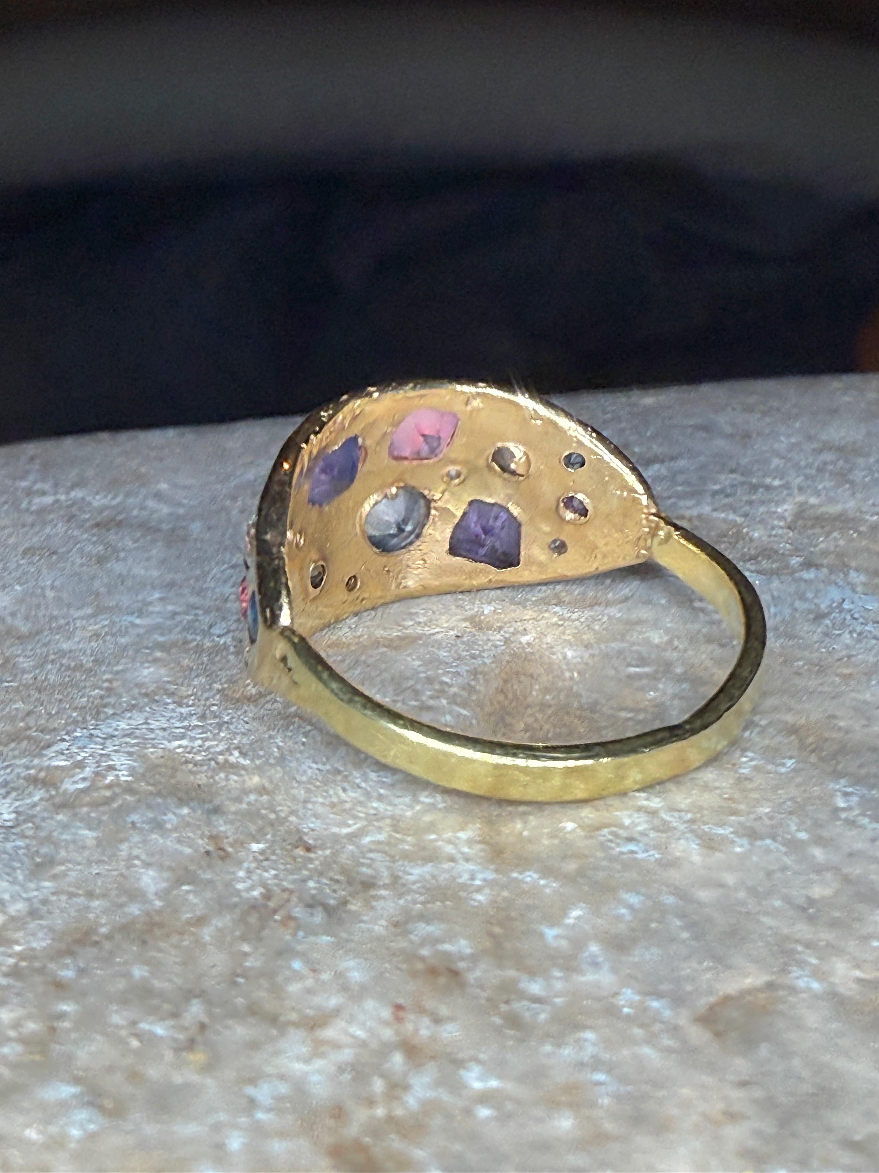 Anello da cocktail con zaffiri Leto Lama Galaxy Dome Abstract Art 18 ct Gold in vendita 4