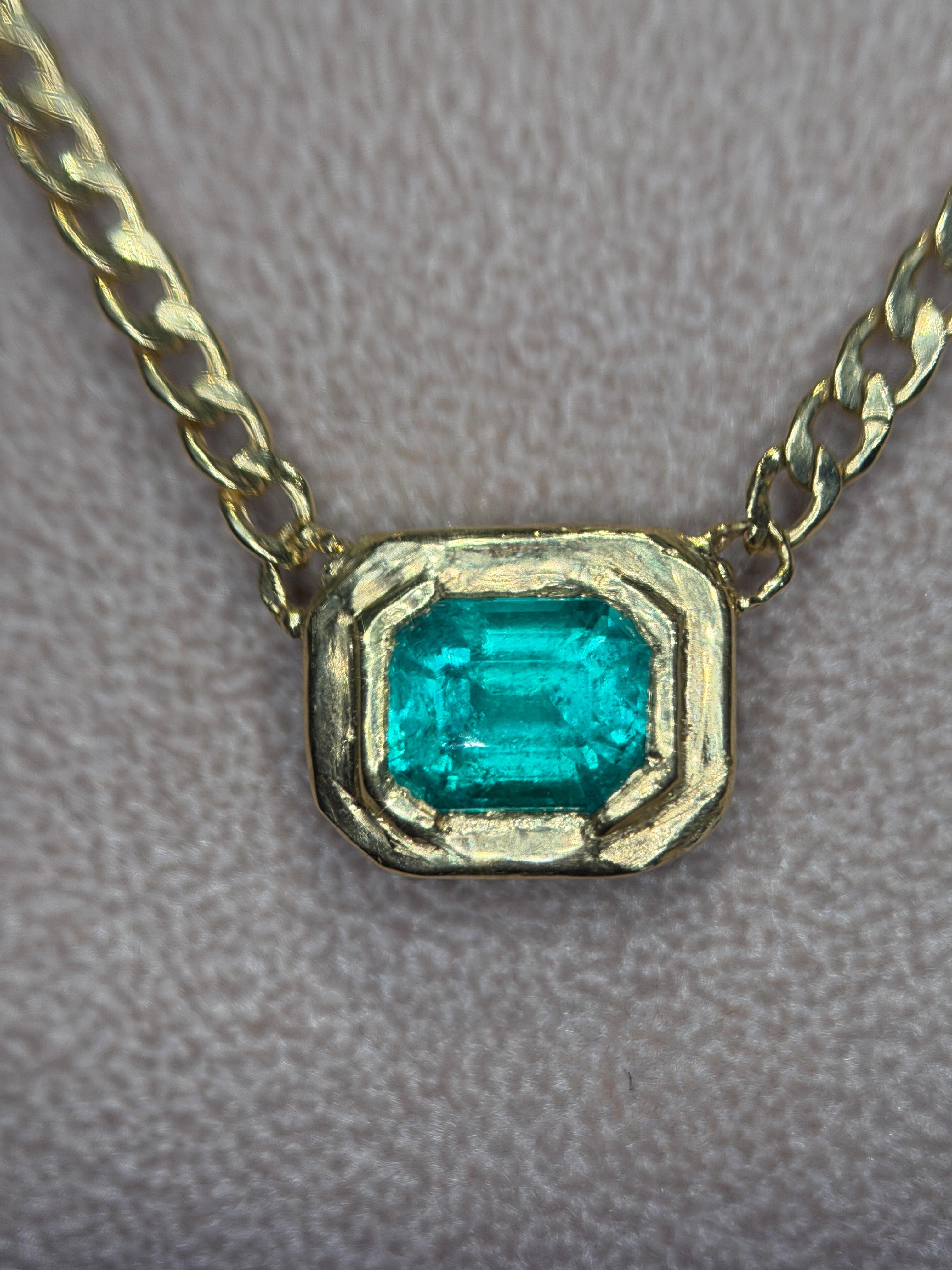 Leto Lama GIA Certified 2.9 Carat Colombian Emerald cuban chain necklace in vendita 5