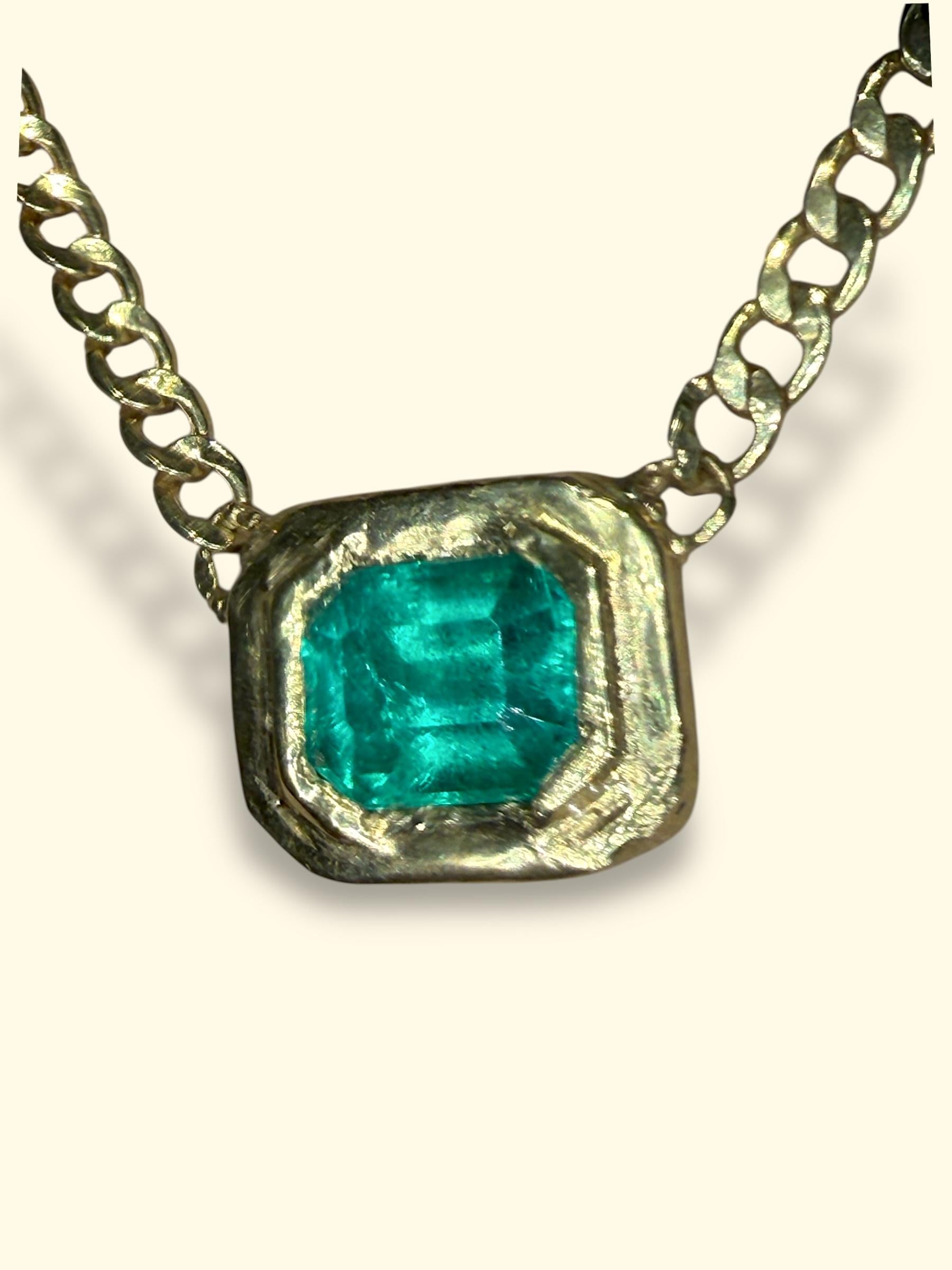 Leto Lama GIA Certified 2.9 Carat Colombian Emerald cuban chain necklace in vendita 7