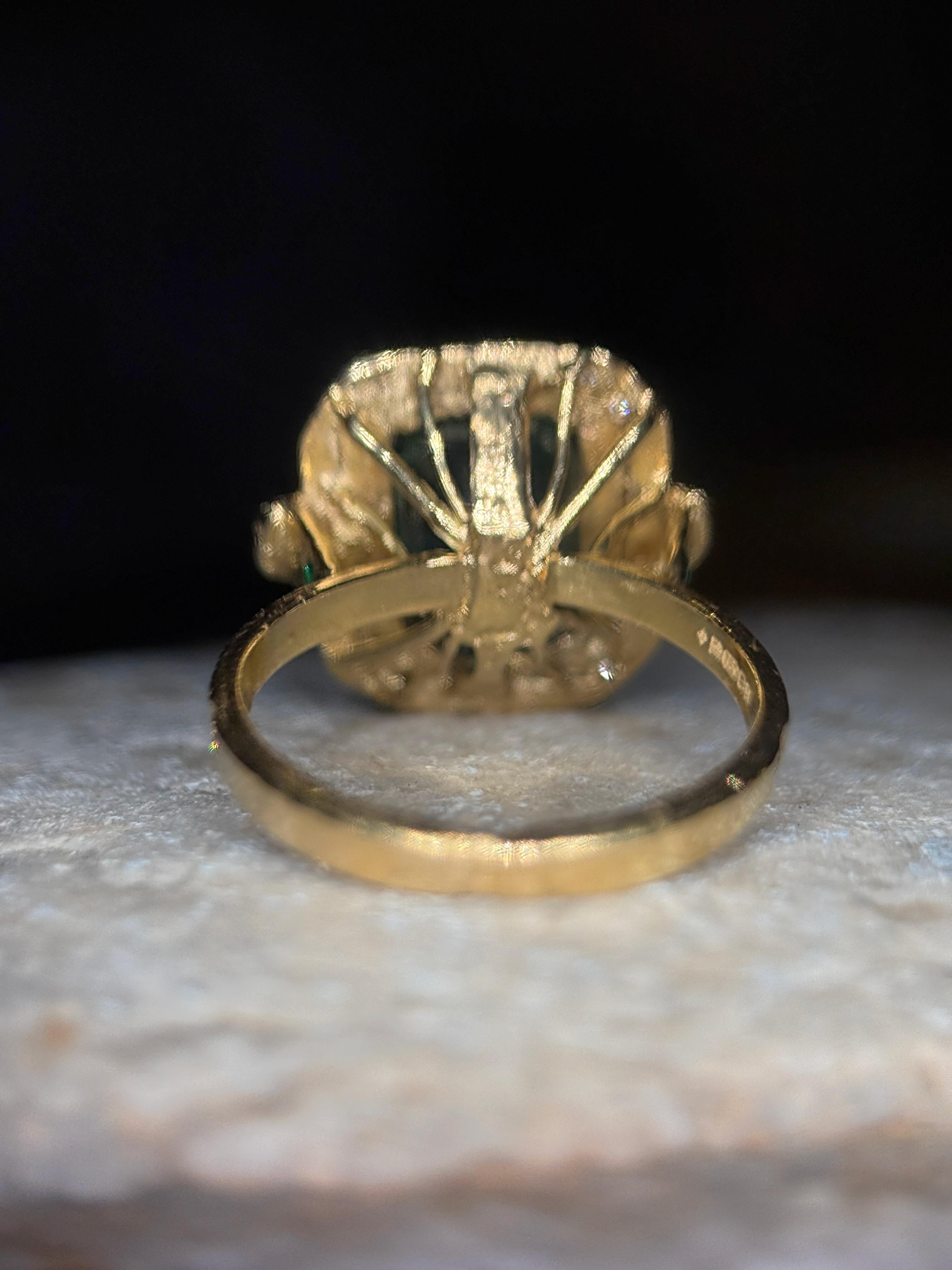 Art nouveau Leto Lama IGI Certified 4.26 Cts Emerald with diamonds engagement cocktail ring en vente