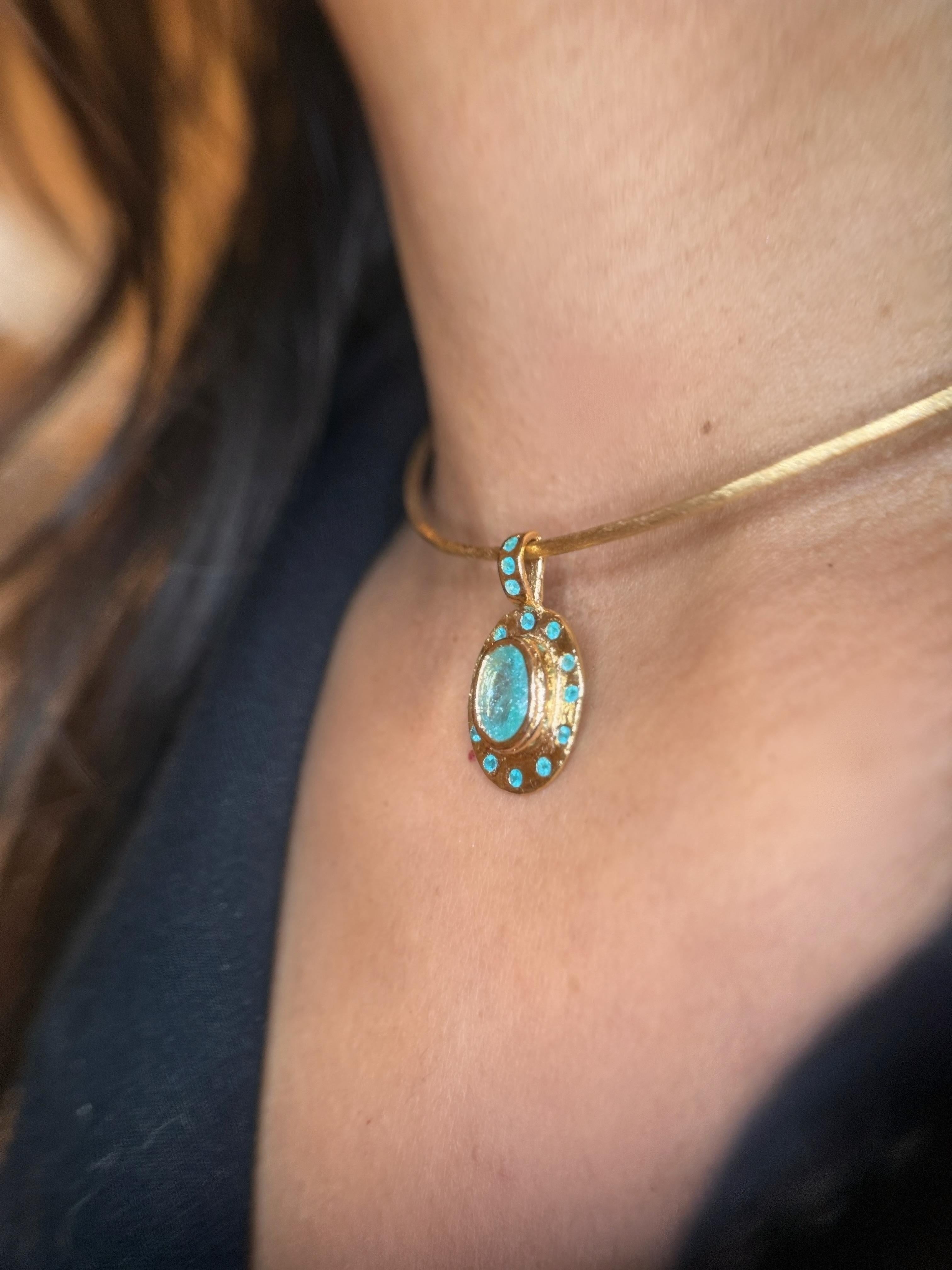 Leto Lama - Collana ovale con tormaline brasiliane Paraiba e Mozambico di colore blu neon in vendita 11