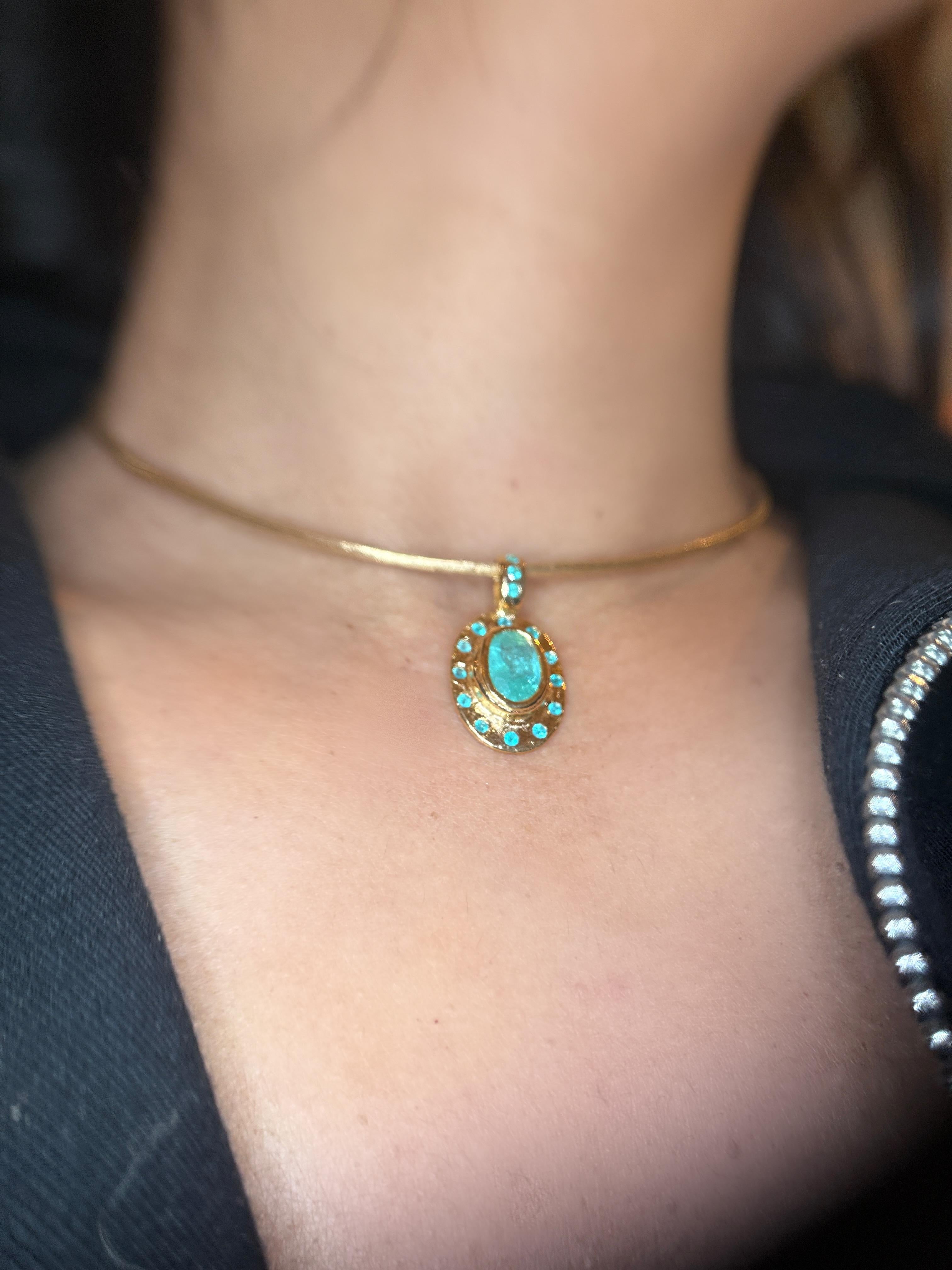 Leto Lama - Collana ovale con tormaline brasiliane Paraiba e Mozambico di colore blu neon in vendita 12