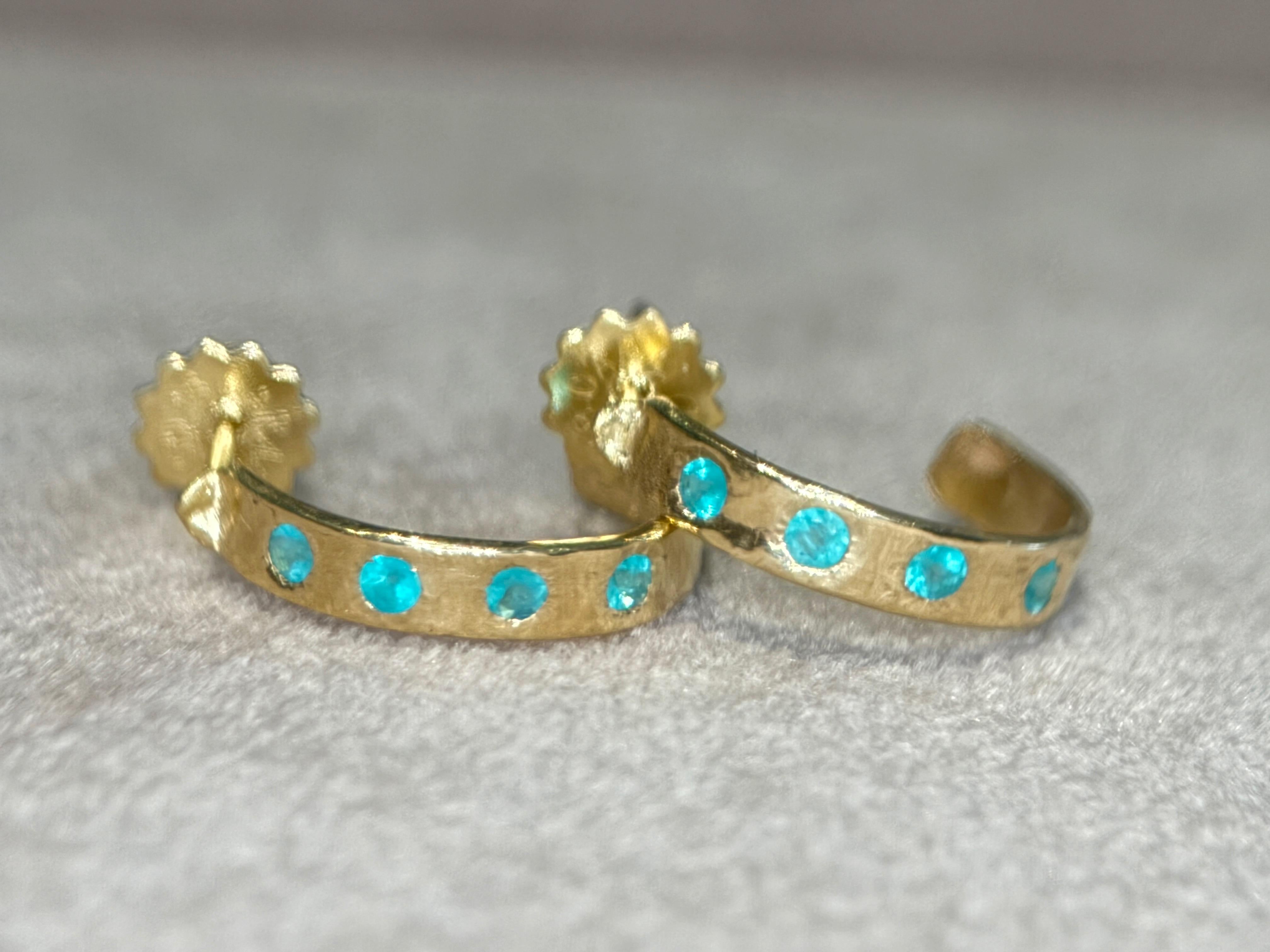 Orecchini a cerchio con tormaline Paraiba brasiliane blu neon di Leto Lama in vendita 12