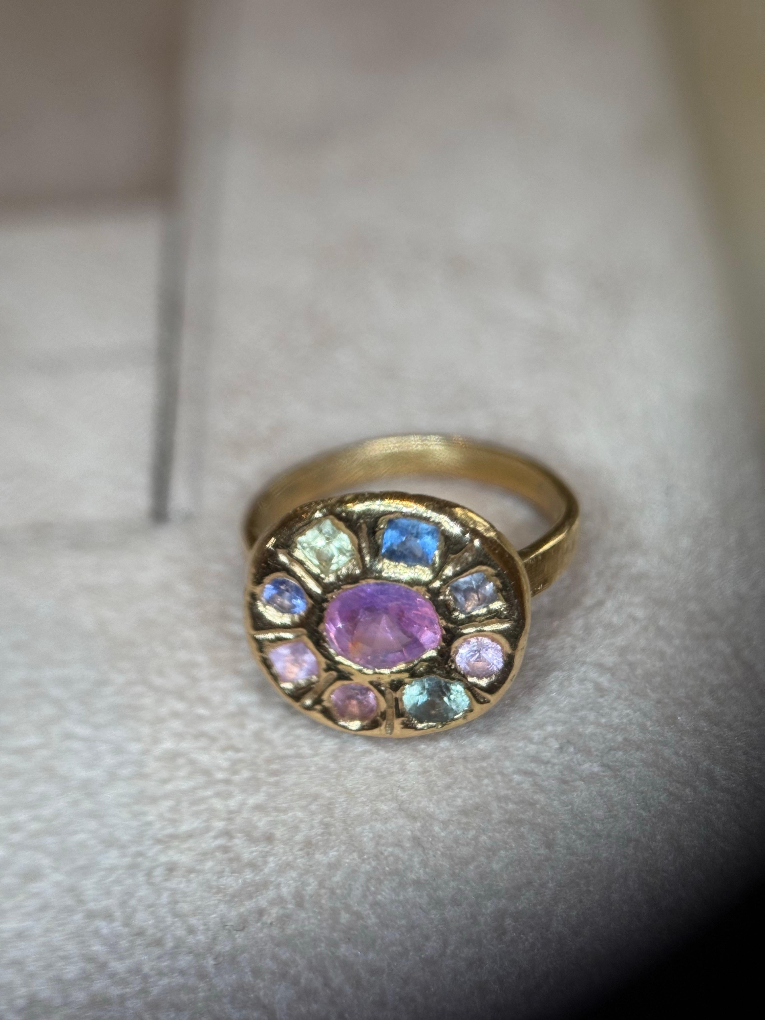 Anello Leto Lama One Of A Kind Abstract Lollipop con zaffiri in oro 18 carati in vendita 4