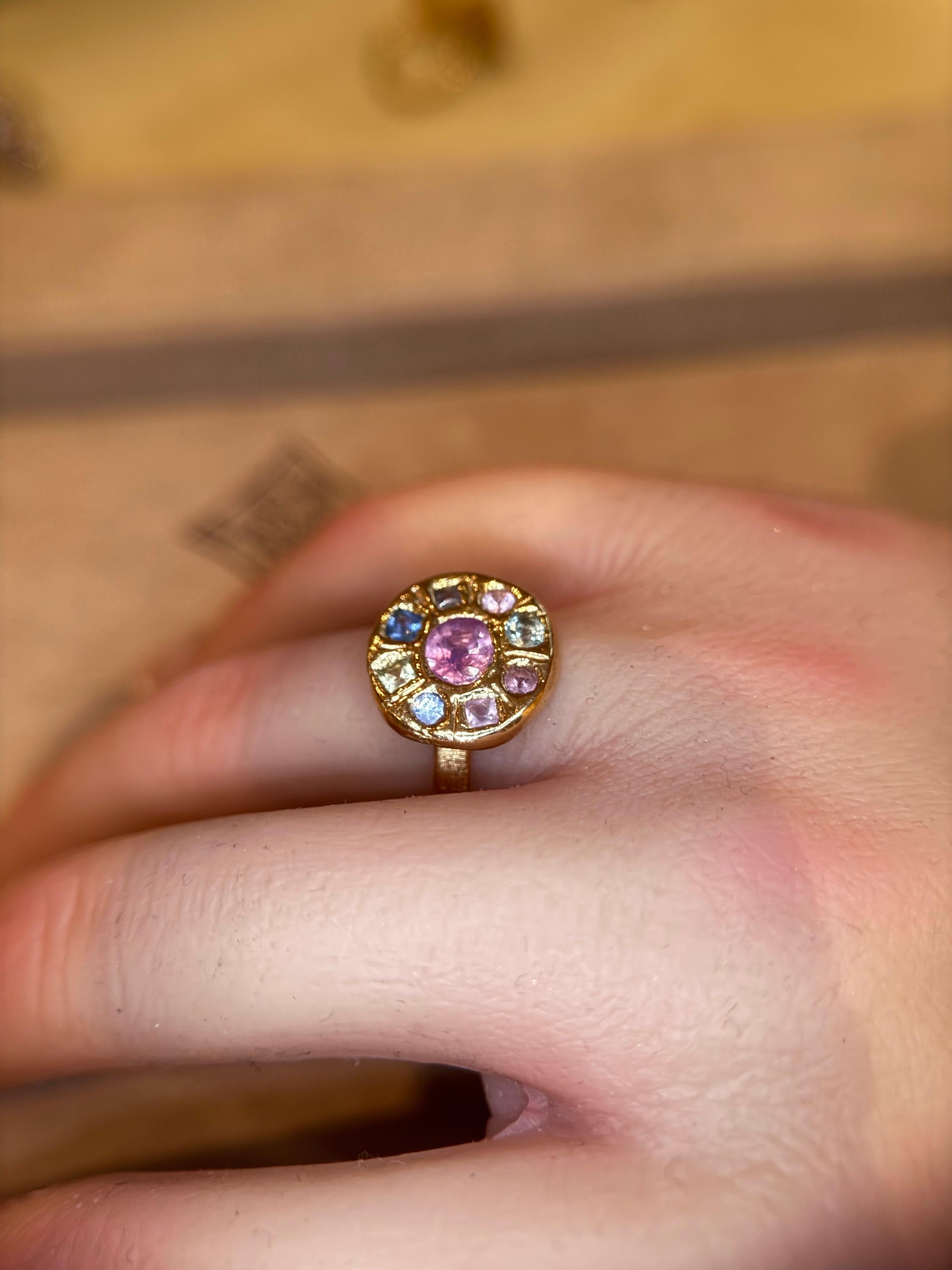 Anello Leto Lama One Of A Kind Abstract Lollipop con zaffiri in oro 18 carati in vendita 6