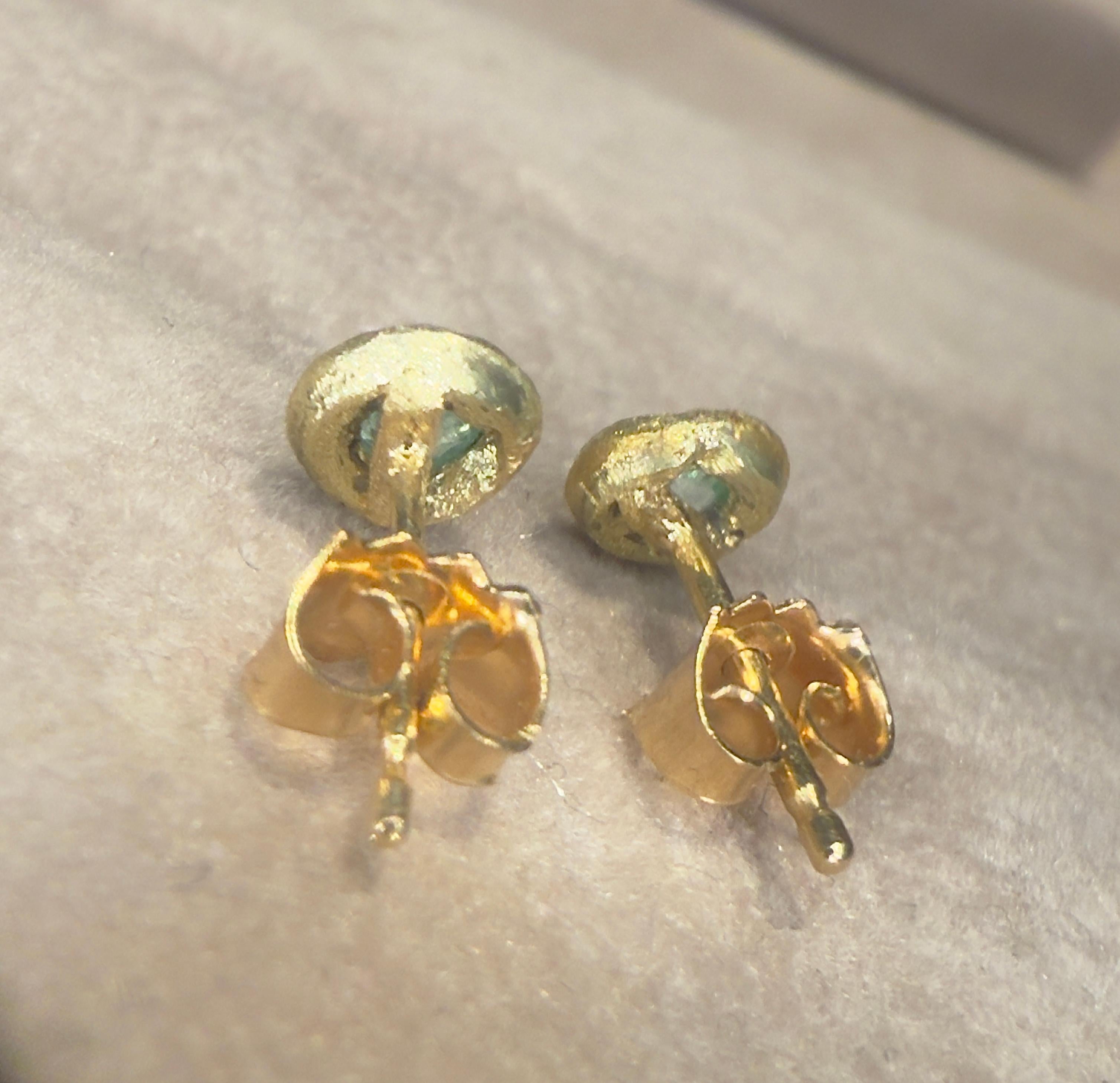 da uomo o donna Borchie con tormalina Paraiba Leto Lama in oro giallo 18 carati in vendita