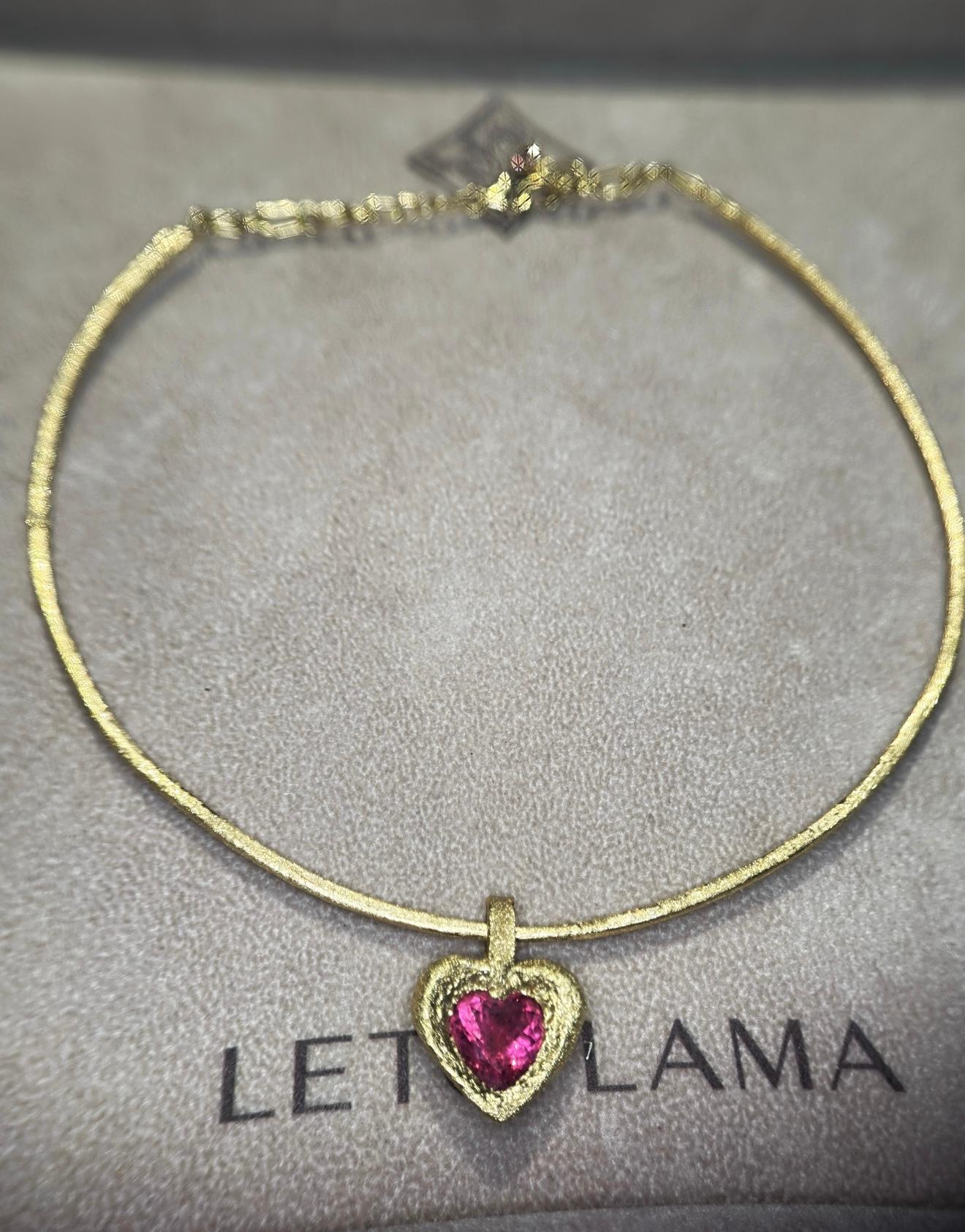 Leto Lama Collier pendentif cœur rose rouge 3,3 carats Rubellite or 18 carats moderne Neuf - En vente à London, GB