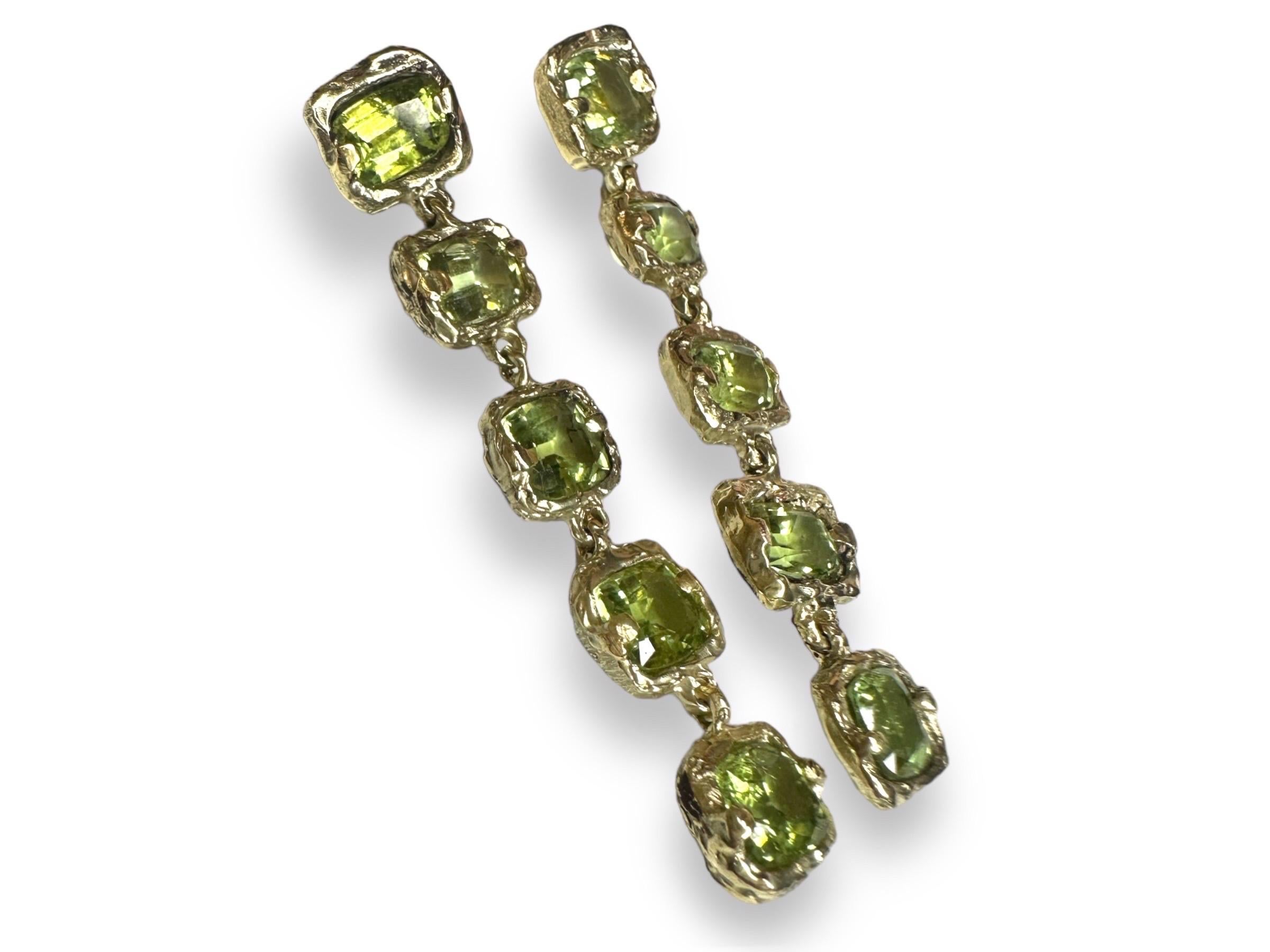 Leto Lama Boucles d'oreilles longues de Cocktail Party en Tourmaline en or et en stock Neuf - En vente à London, GB