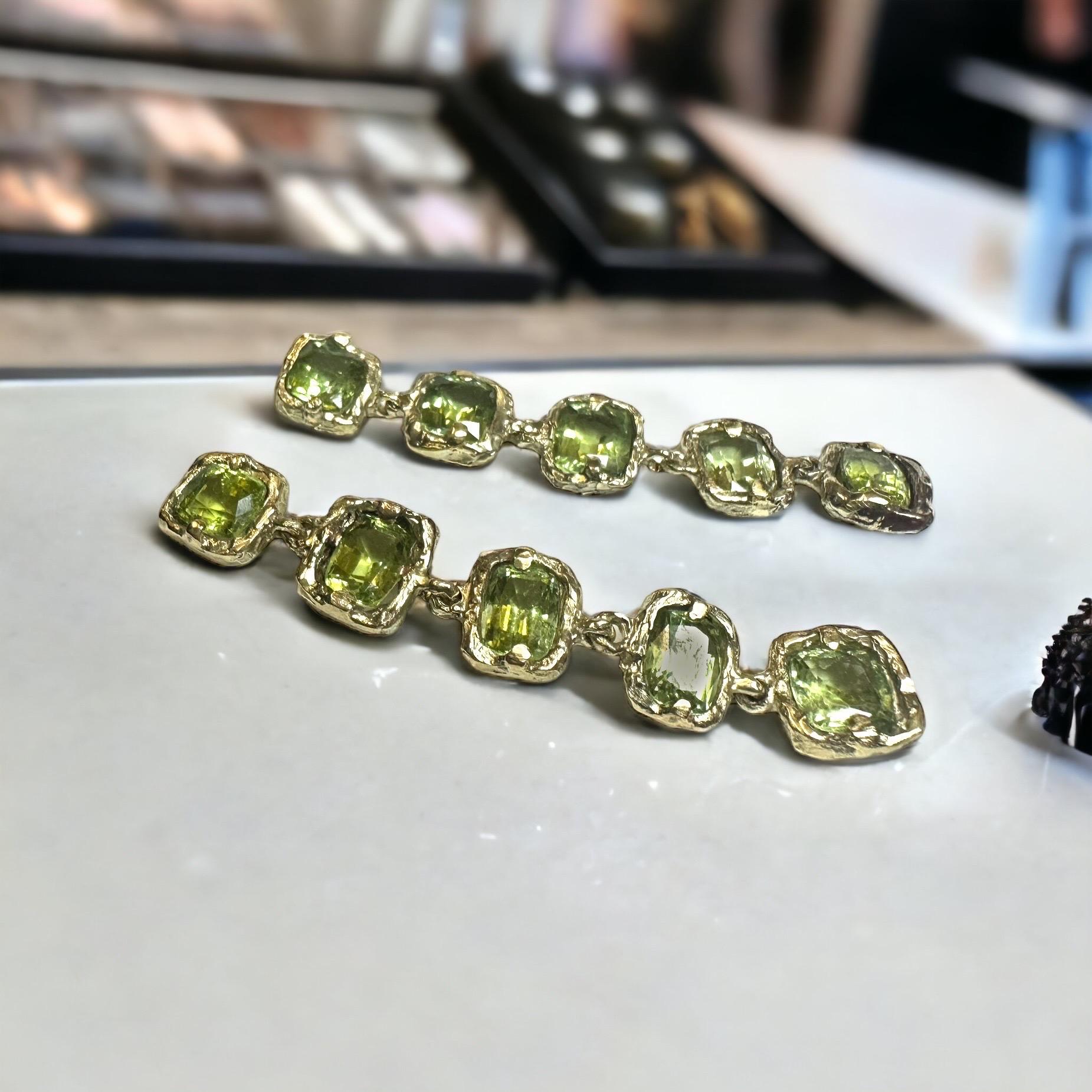 Leto Lama Boucles d'oreilles longues de Cocktail Party en Tourmaline en or et en stock Pour femmes en vente